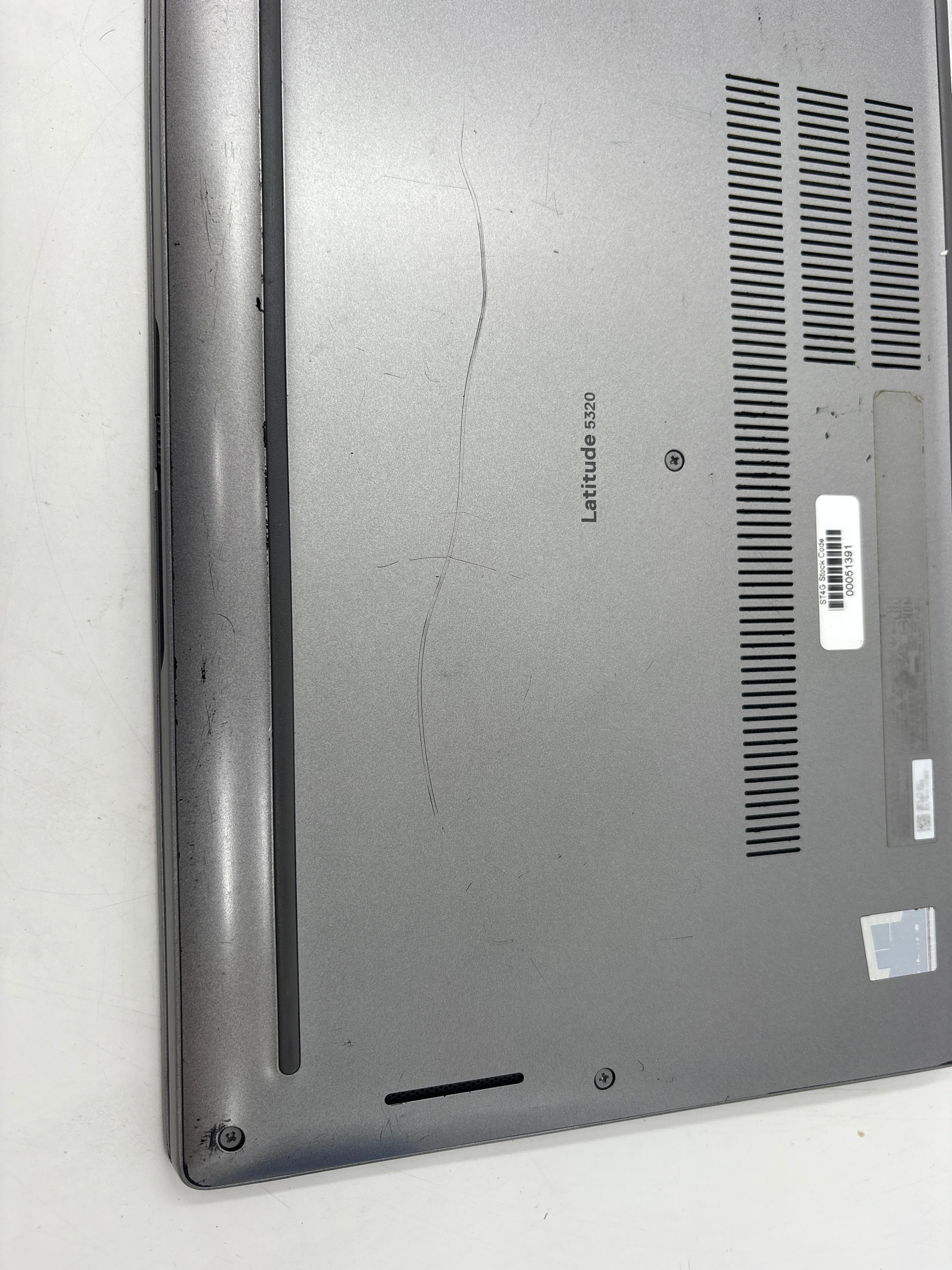 Dell Laptop Latitude 5320 13.3" Screen i5 11th Gen 8GB RAM NO SSD NO OS *Spares*