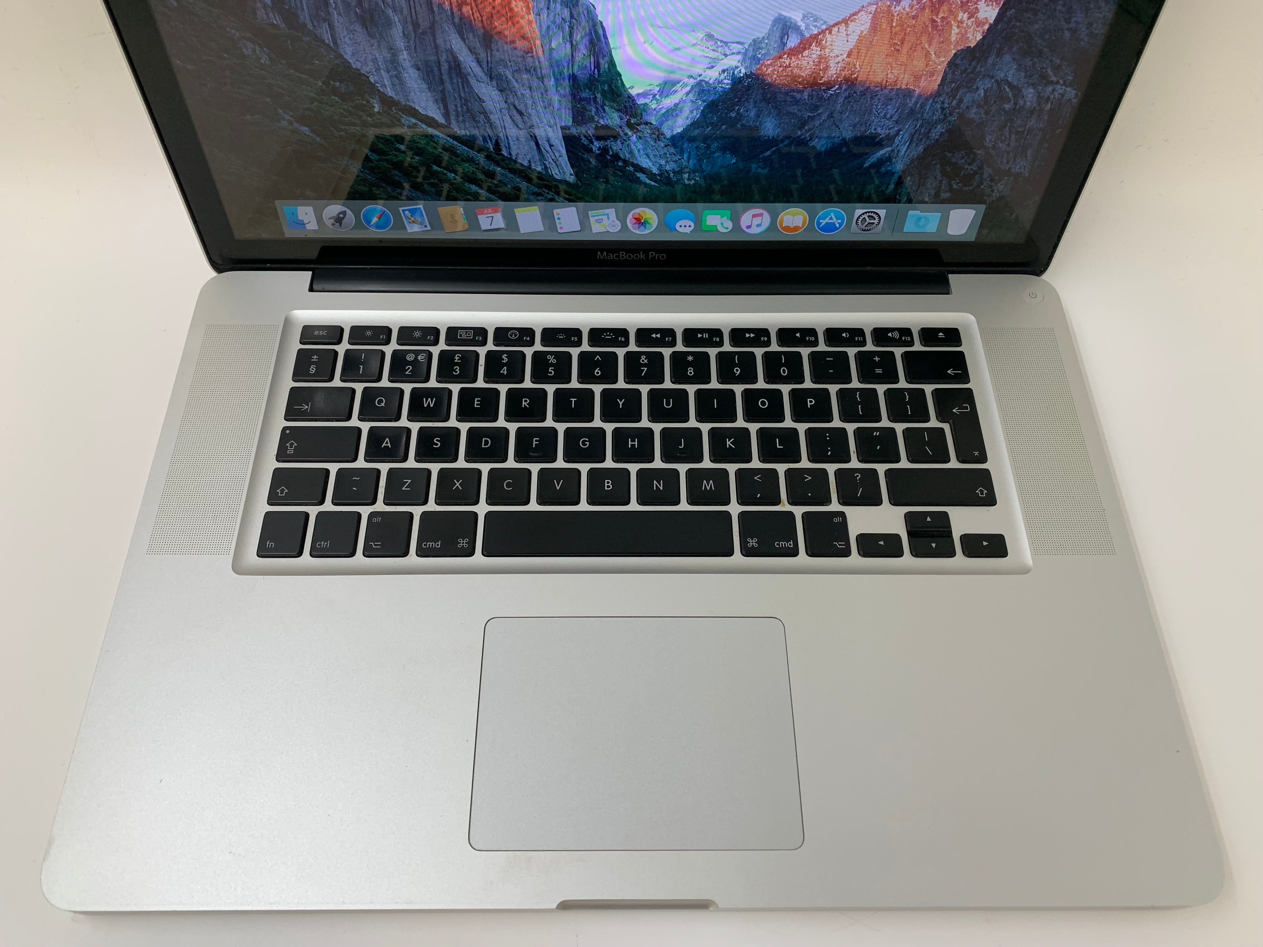Apple MacBook Pro M2010 | 15.4" WXGA+ | Intel Core i5 | 8GB RAM | 256GB SSD | macOS