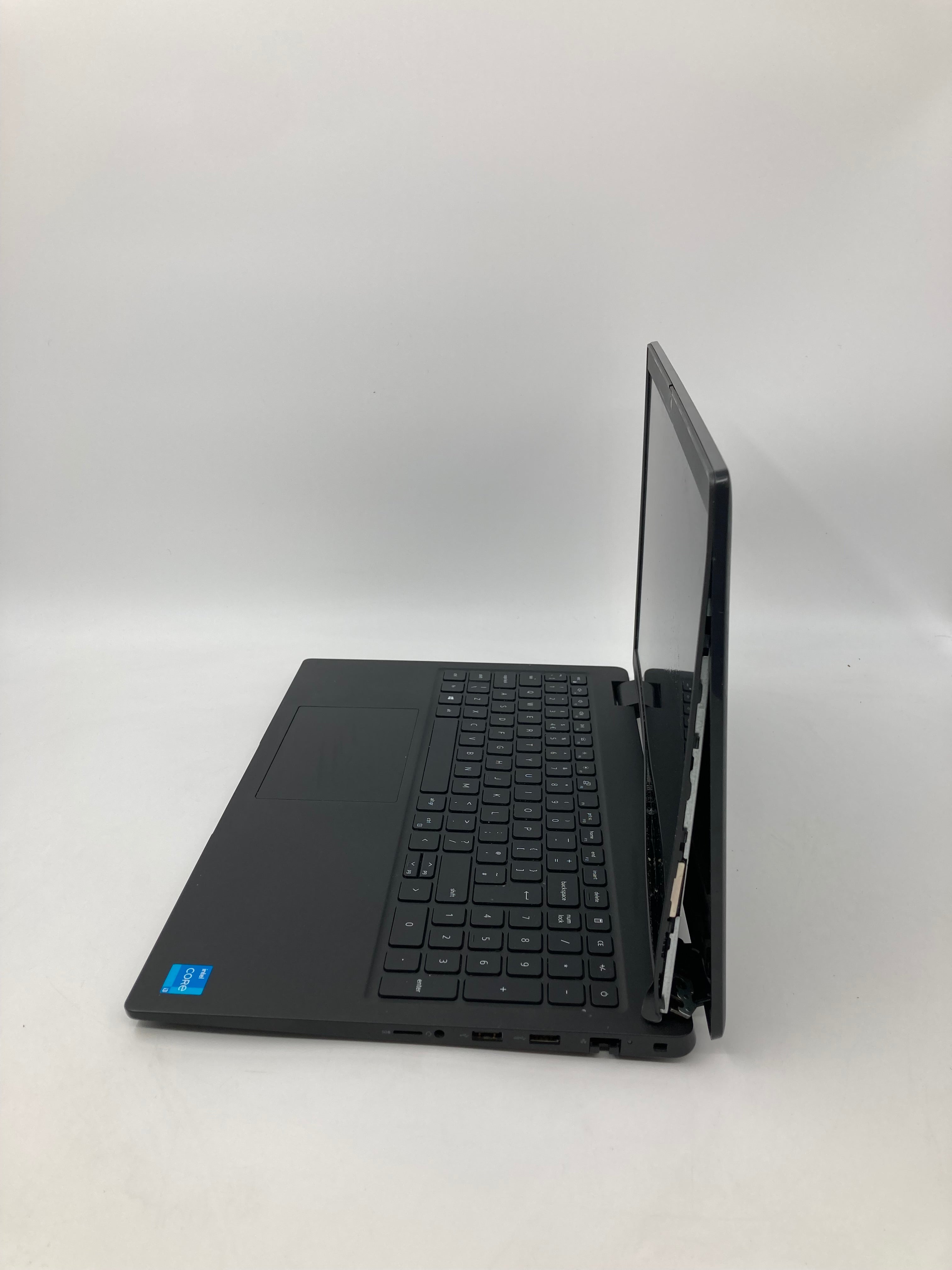 Dell Latitude 3520 15.6" Screen i3 11th Gen 8GB RAM No SSD No OS *Spares*