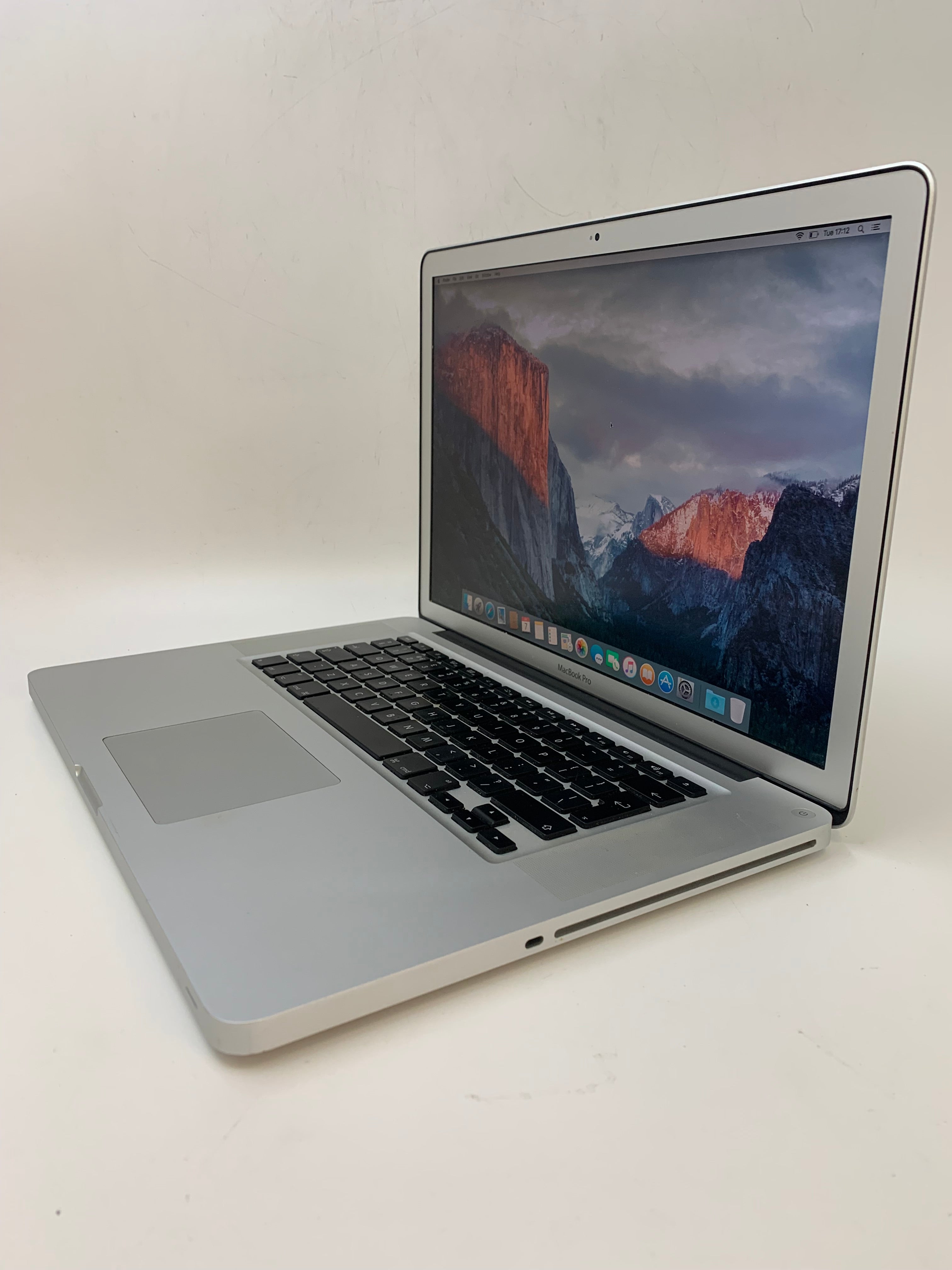 Apple MacBook Pro L2011 | 15.4" WXGA+ | Intel Core i7 | 8GB RAM | 120GB SSD | macOS