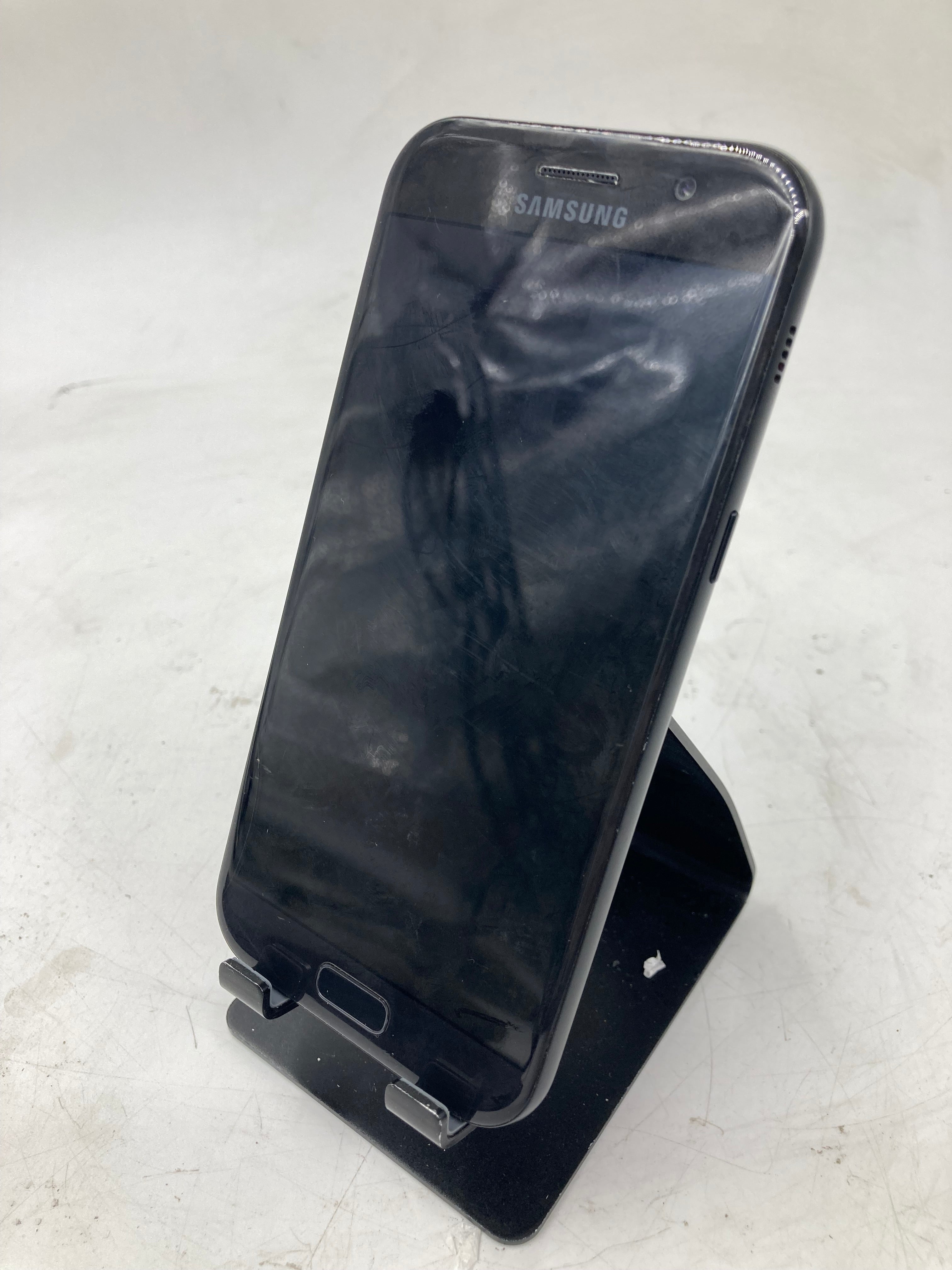 Samsung Galaxy A520 32GB Black - Unlocked Lot Of 6