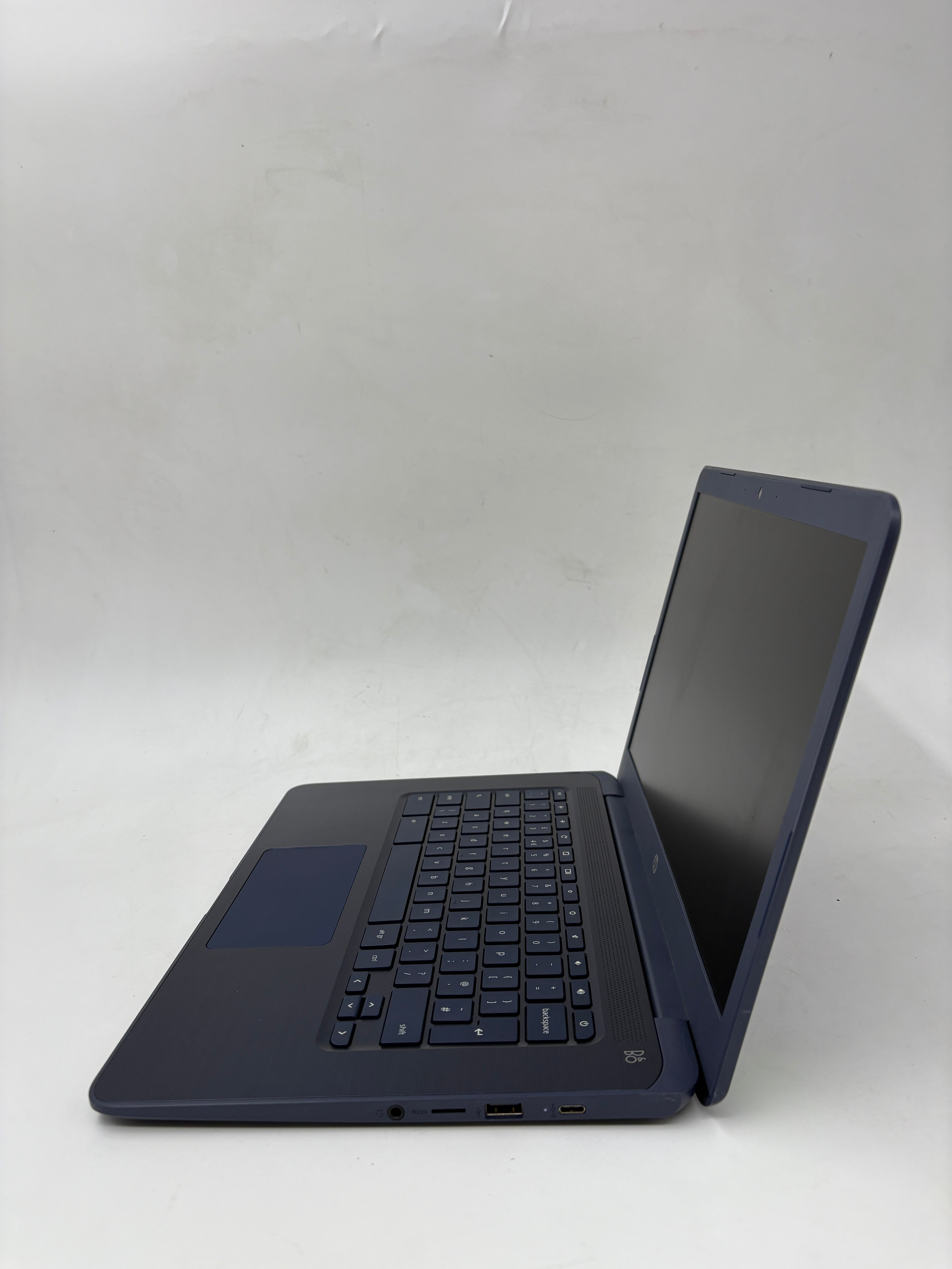 HP Chromebook 14-db0000na 14" Screen AMD A4-9120C Radeon R4 4GB RAM 2GB SSD