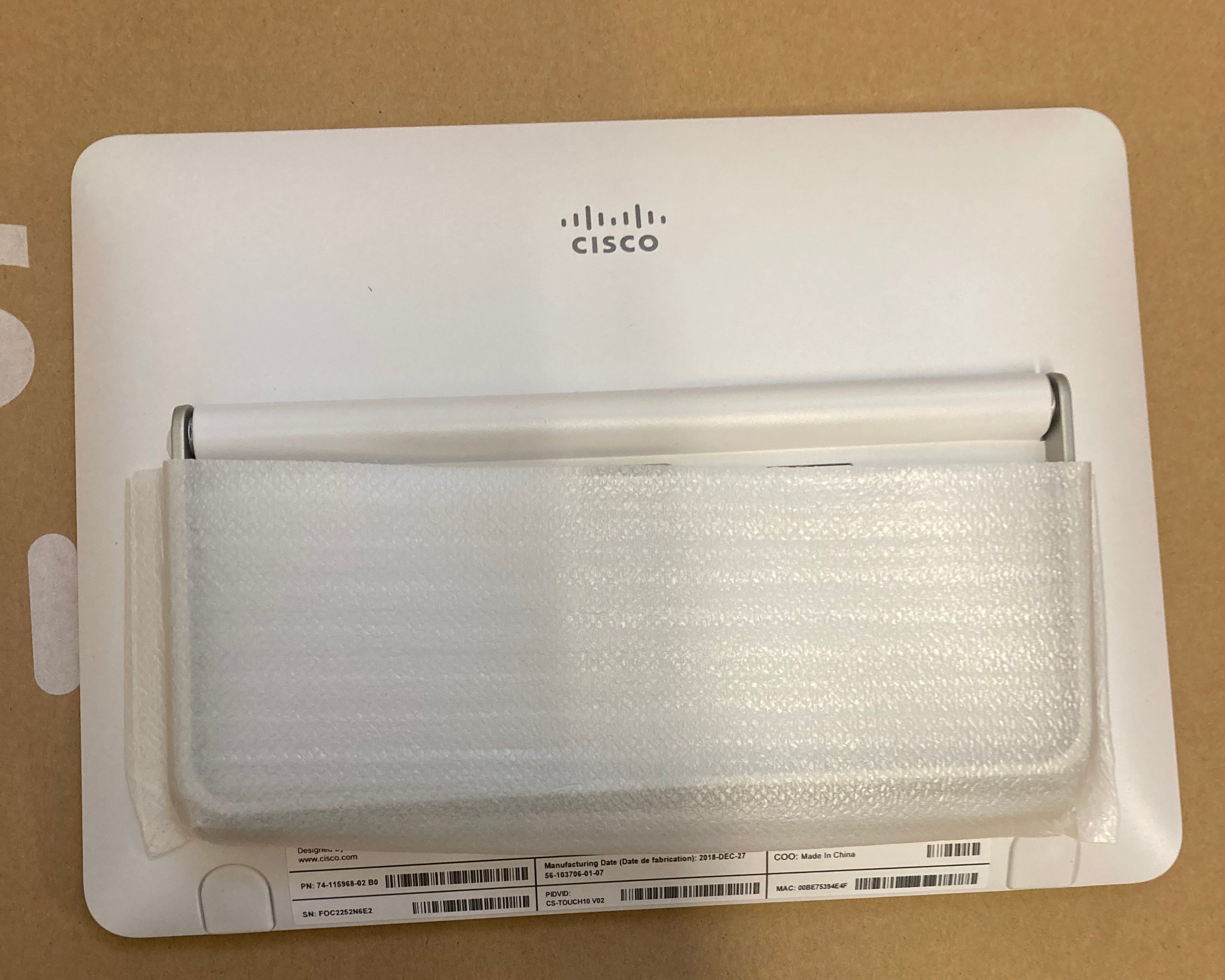 Cisco Room Video & Speaker Unit 68-101025-01 + Cisco Touch 10 Conference Tablet