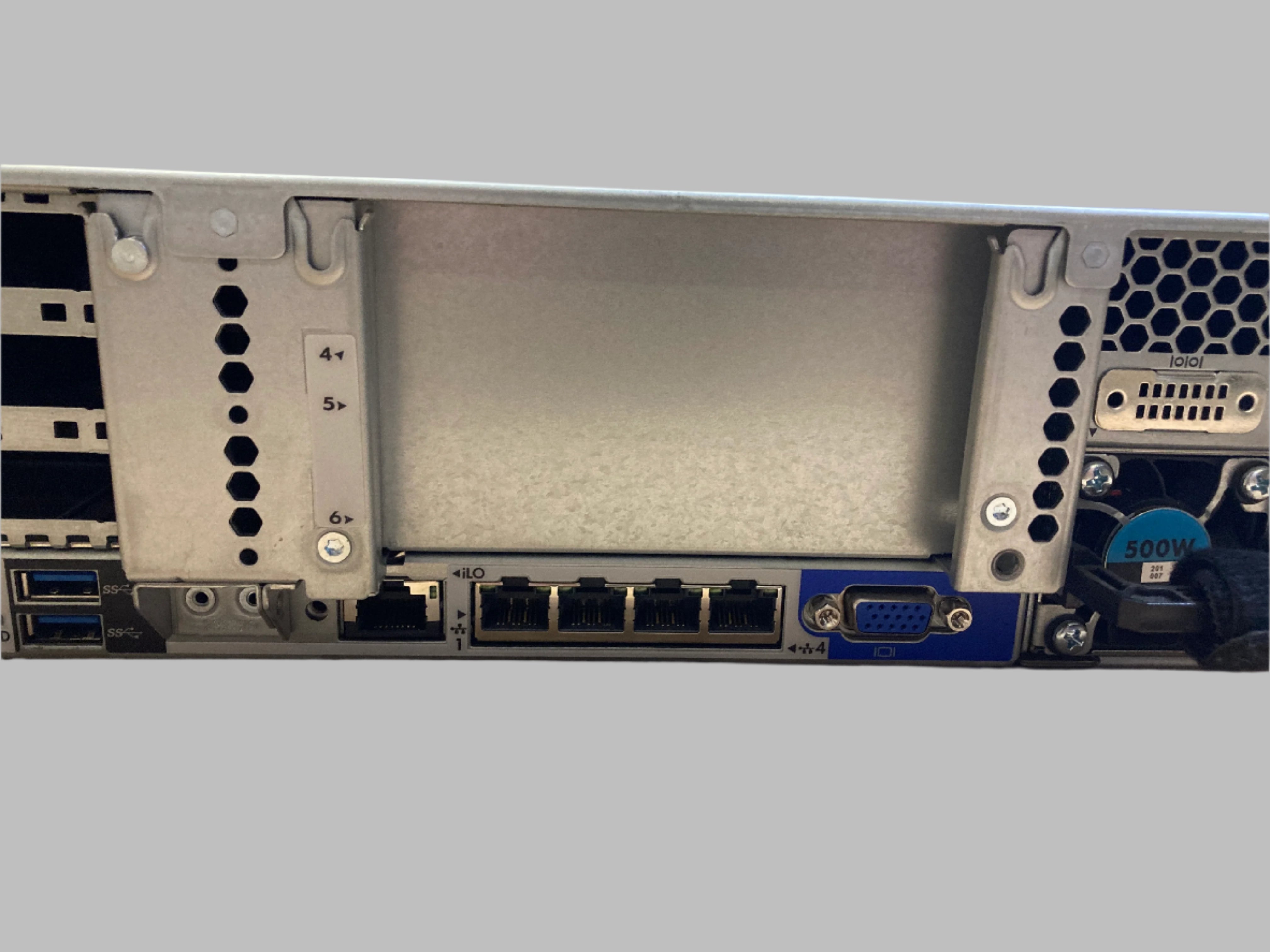 HPE Server ProLiant DL380 G9 2x Xeon E5-2667 V4 4GB RAM 8x 2.5" Bay No HDD