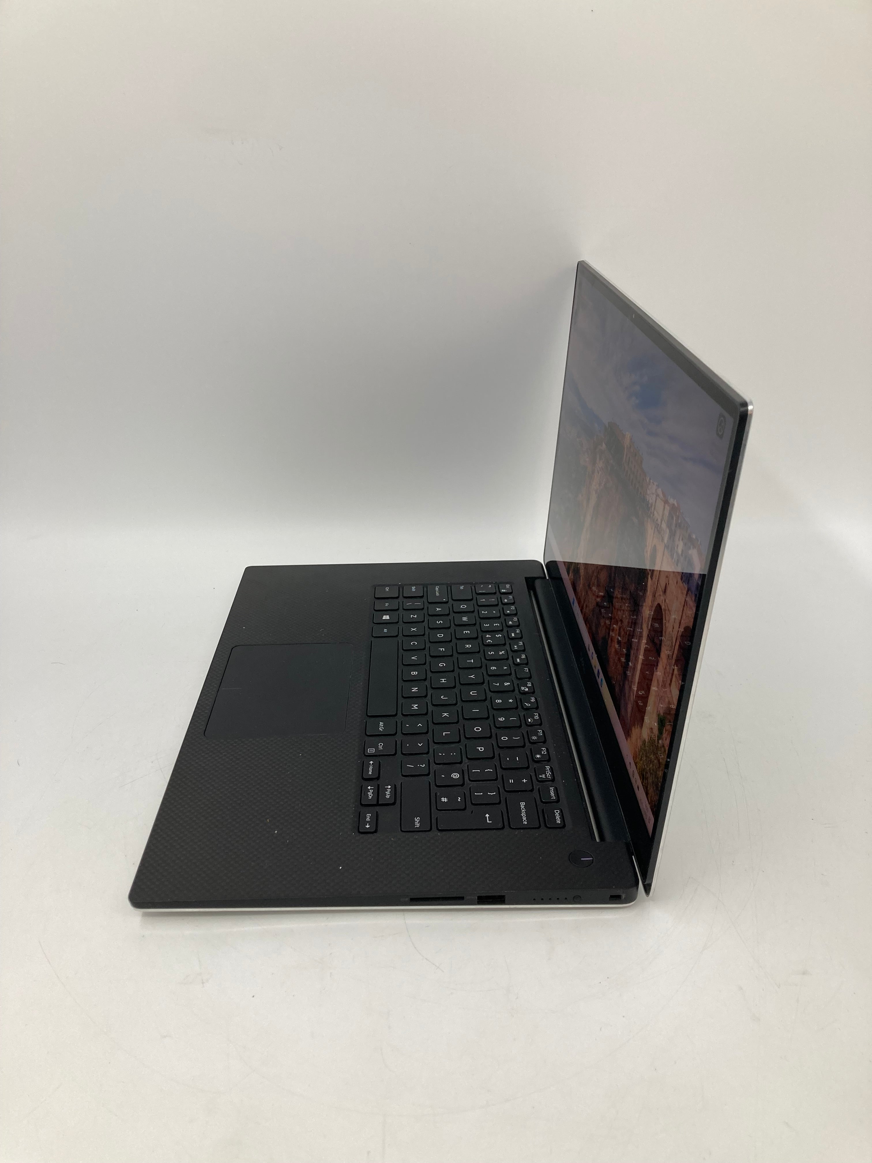 Dell Precision 5540 15" TouchScreen i9 9th Gen 32GB RAM 1TB W11 Quadro T2000