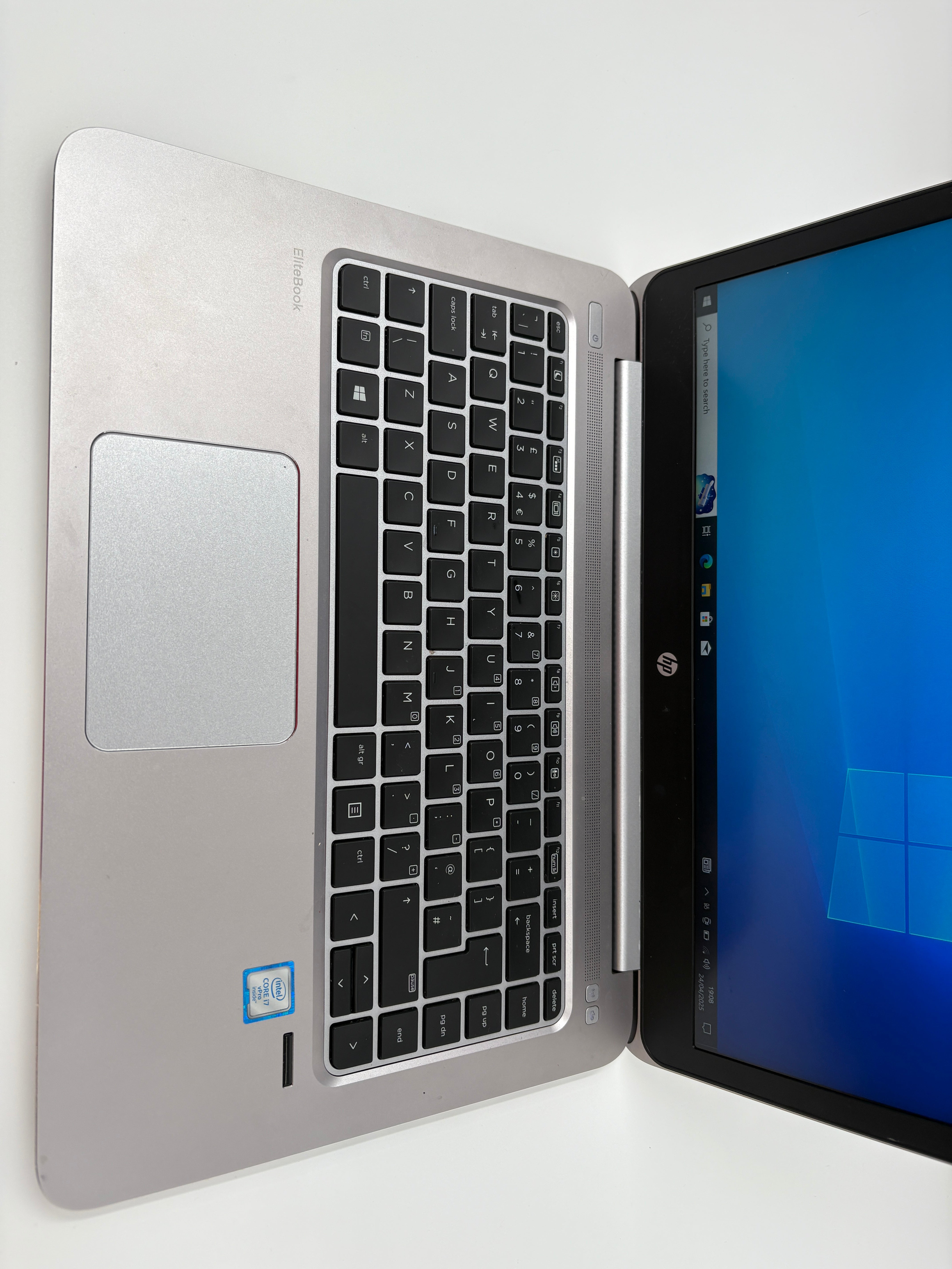 HP Laptop EliteBook Folio 1040 G4 14" i7 6th Gen 16GB RAM 256GB SSD W10
