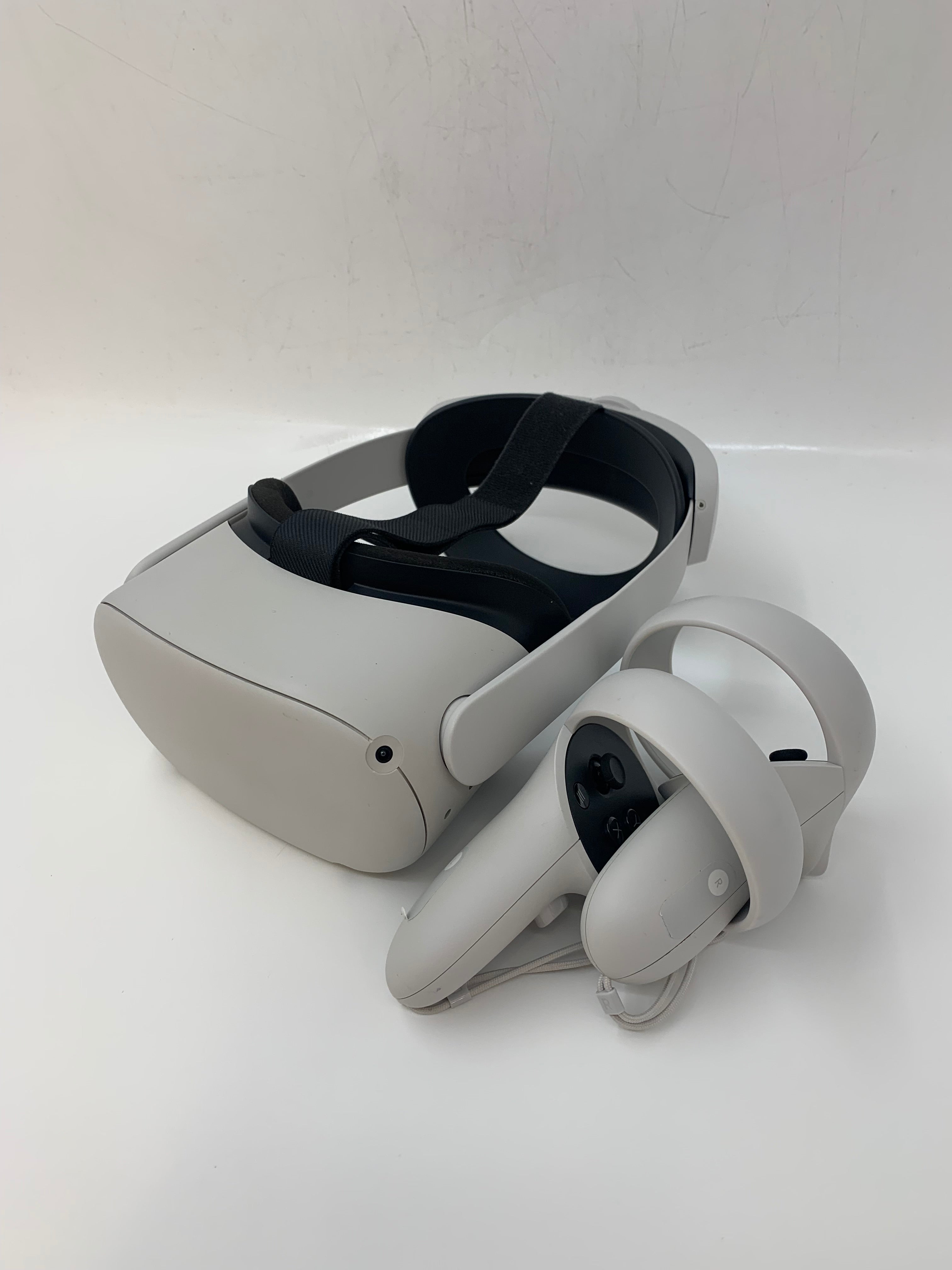 Meta Quest 2 (Oculus Quest 2) | 64GB Storage | 2 Controllers
