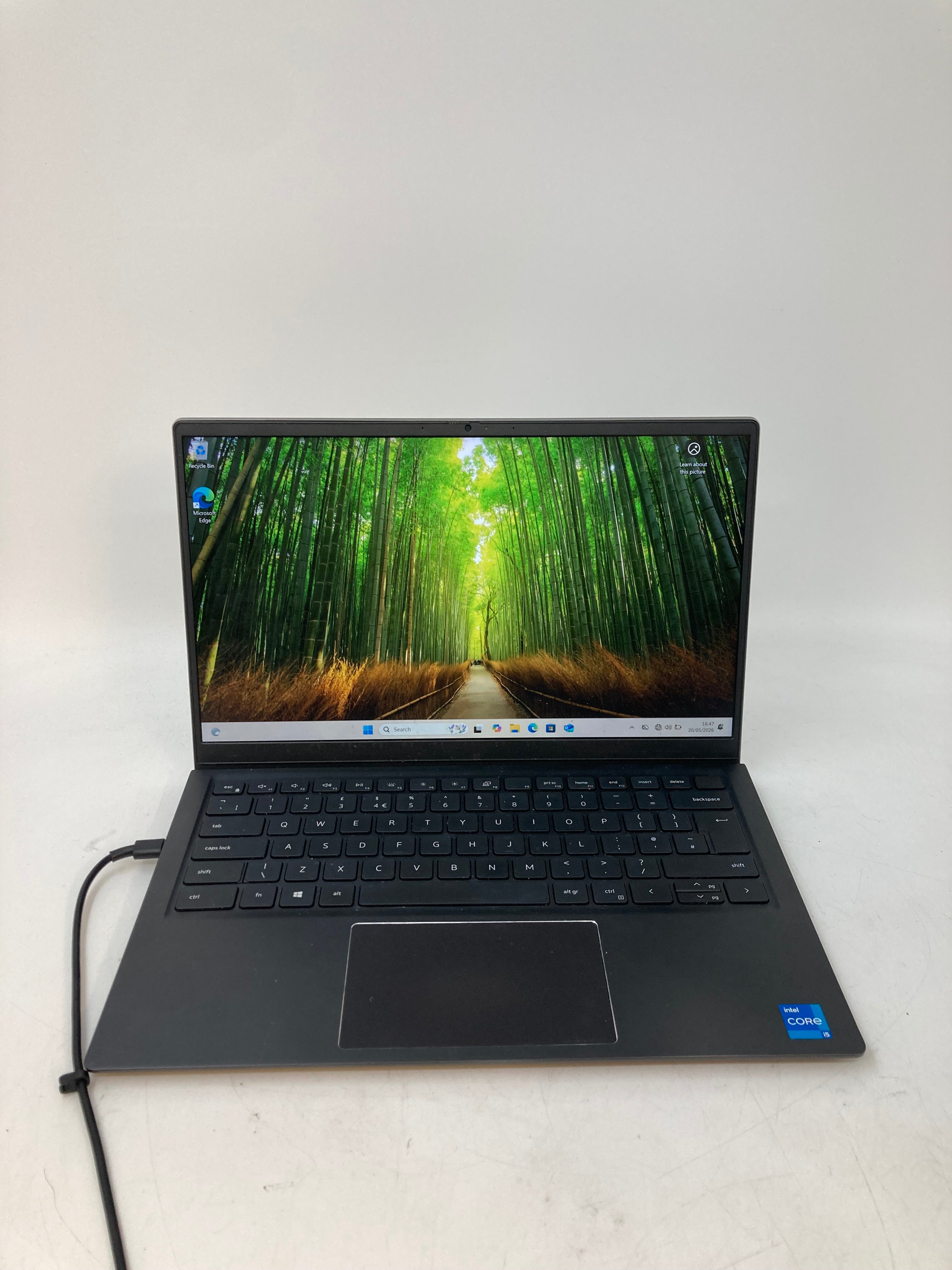 Dell Vostro 14 5410 | 14" FHD 1920 x 1080 | i5 11th Gen | 8GB RAM | 256GB SSD | W11 Pro