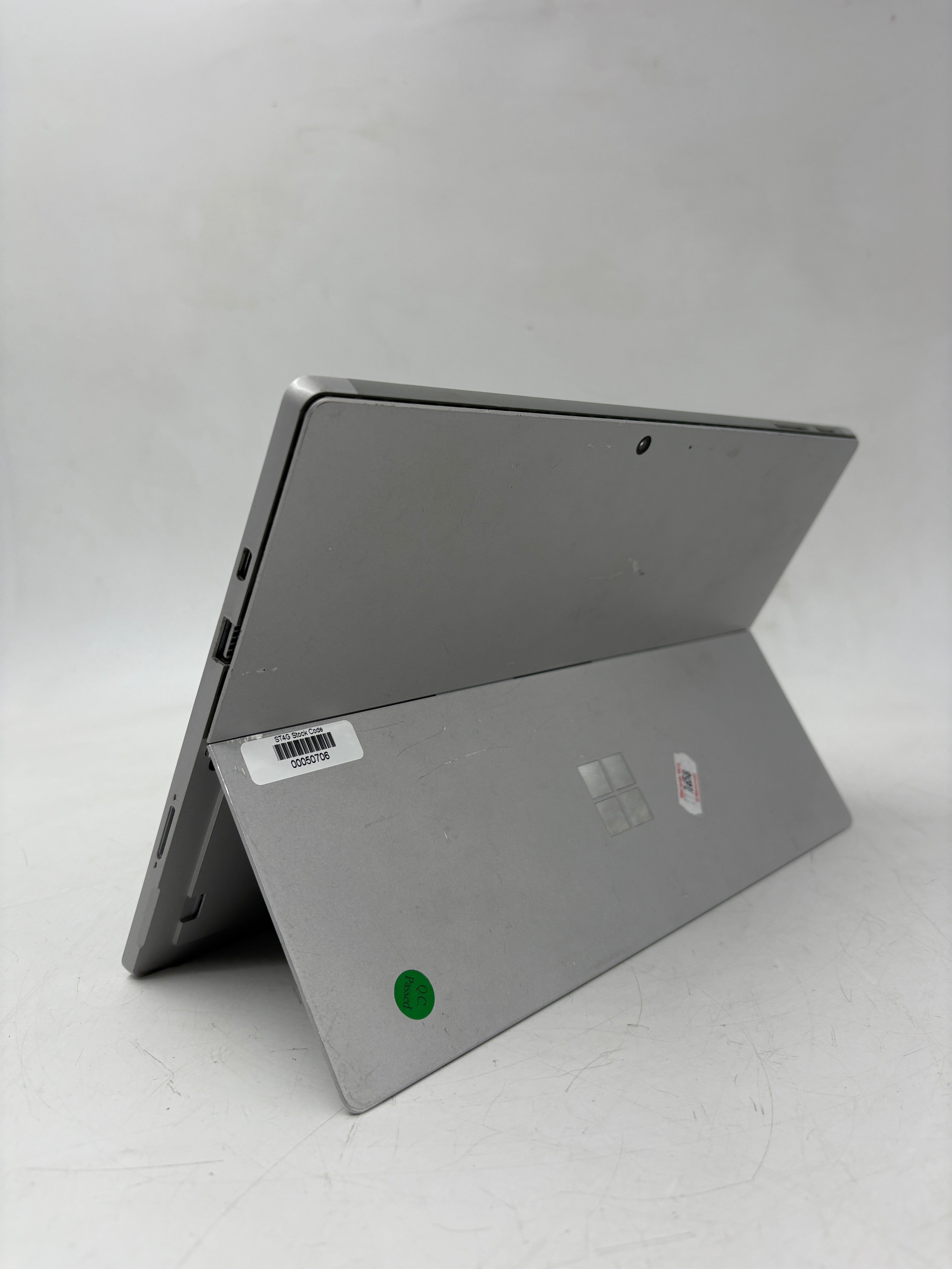 Microsoft Surface Pro 7 12.3" Touchscreen i7 10th Gen 256GB SSD 16GB RAM W11