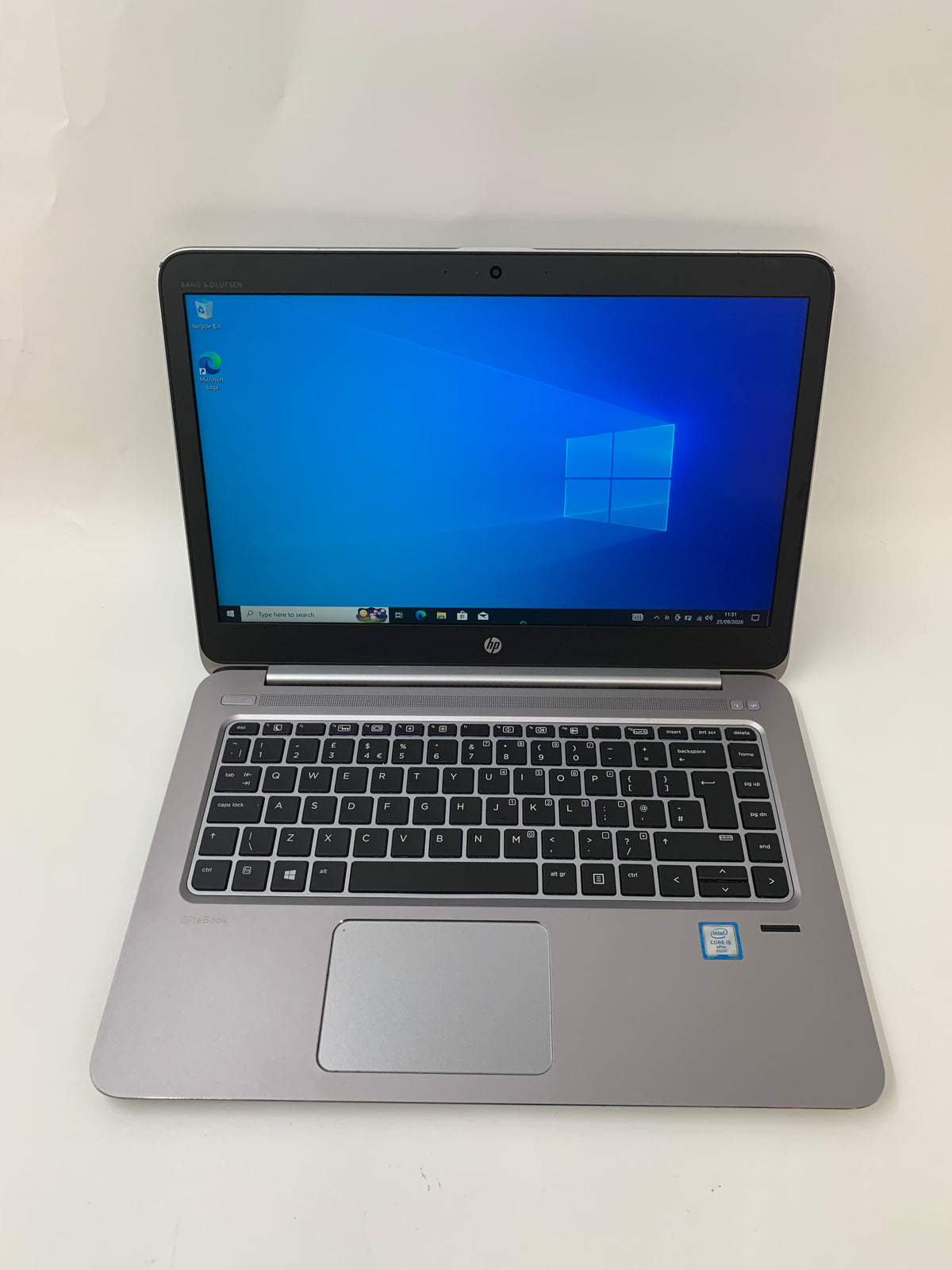 HP EliteBook Folio 1040 G3 | 14" QHD | i5 6th Gen | 8GB RAM | 128GB SSD | W10 Pro