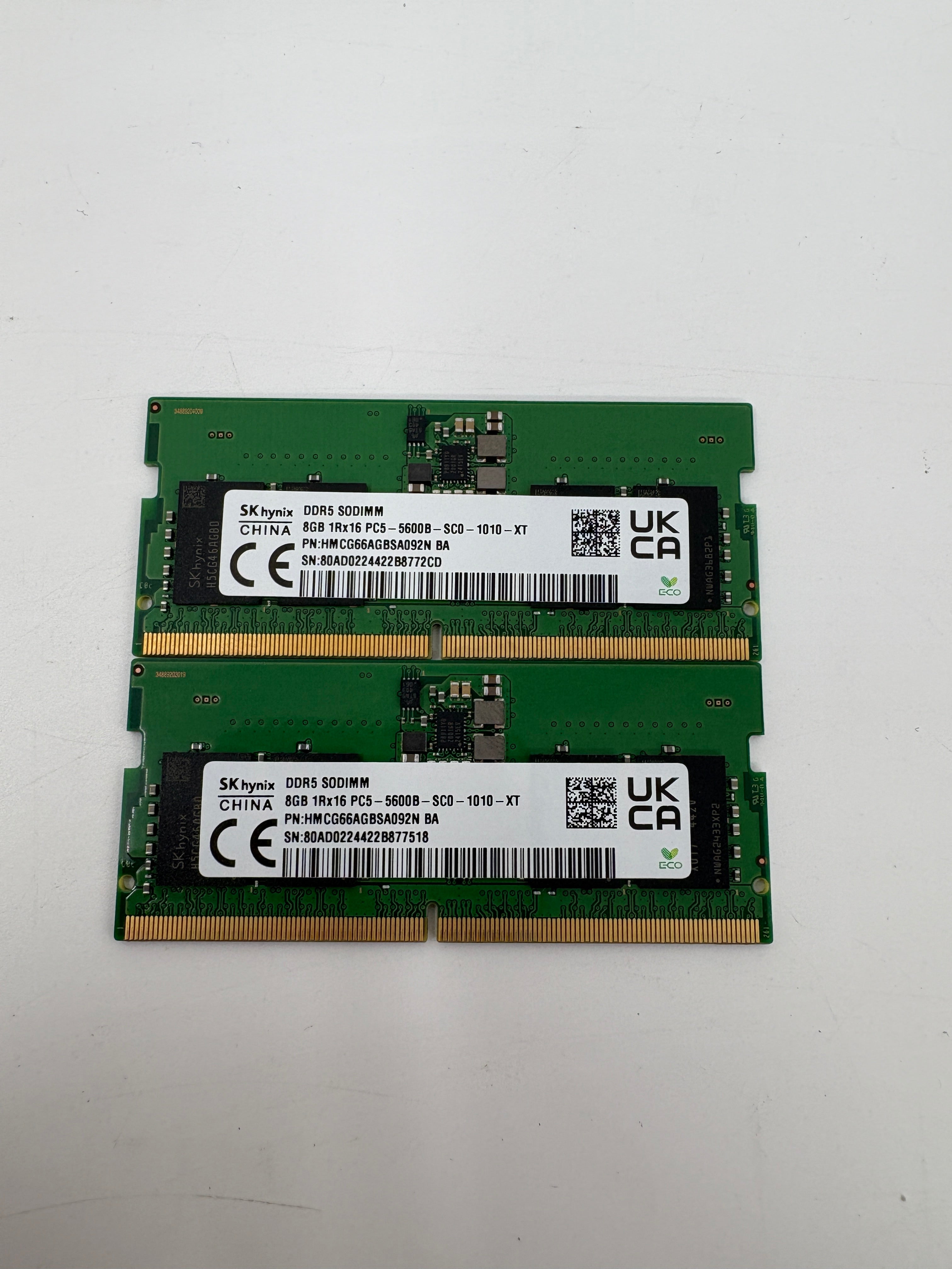 2x Laptop RAM SK Hynix 8GB 1Rx16 PC5 5600B (HMCG66AGBSA092N)