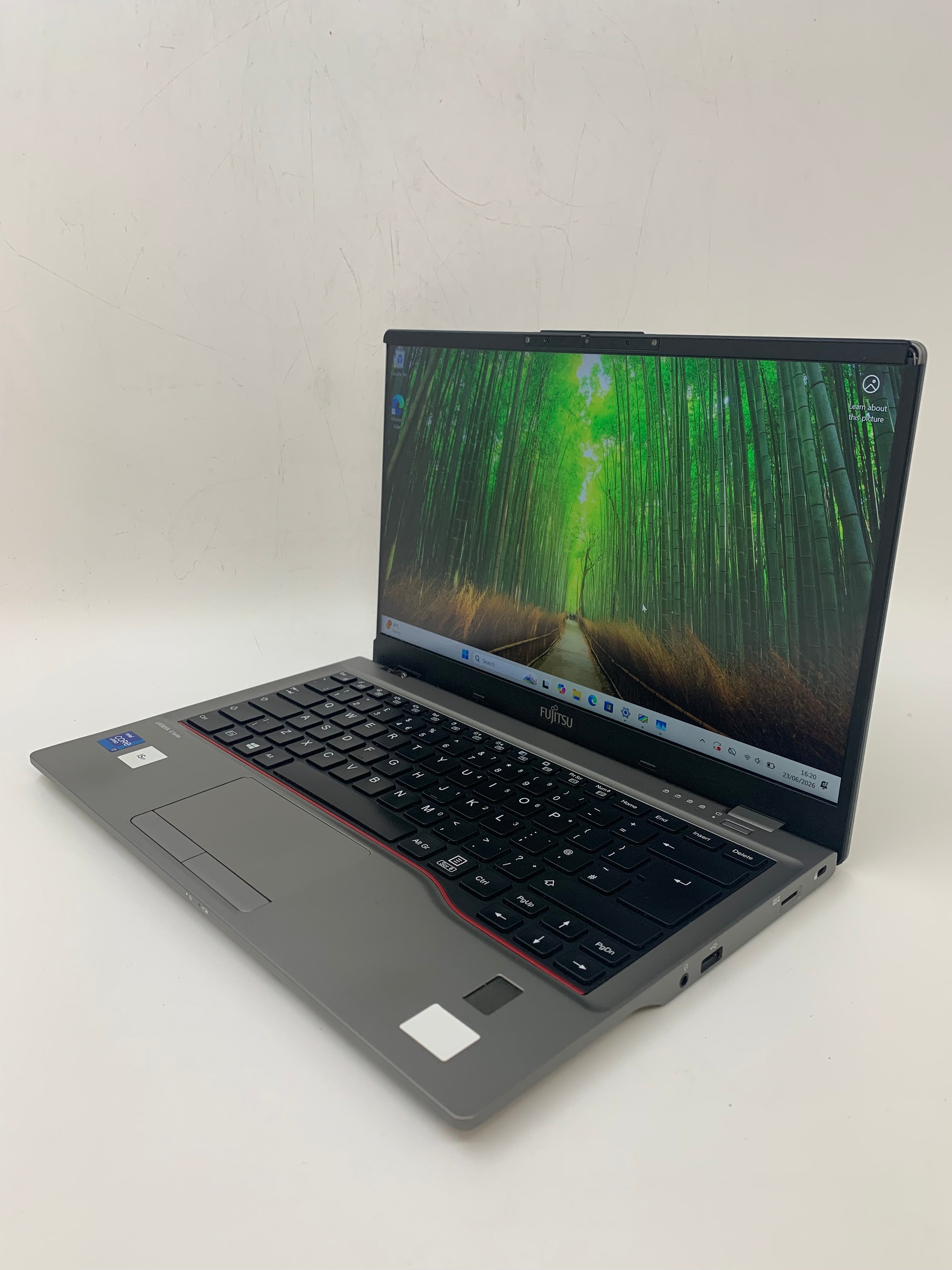 Fujitsu Lifebook U7411 Spares: 14" FHD, i7 11th Gen, 16GB RAM, 512GB SSD, W11 Pro