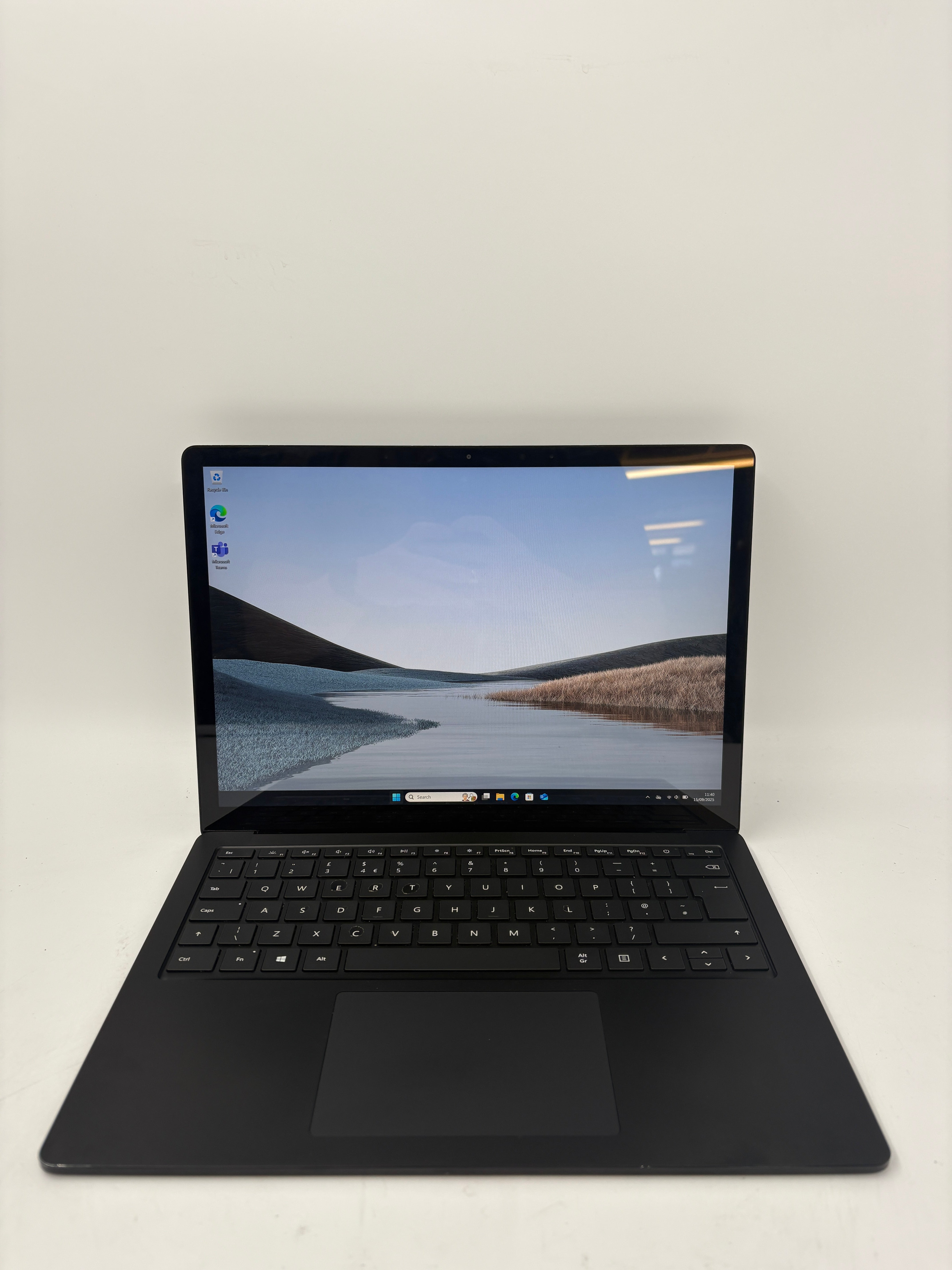 Microsoft Surface Laptop 3 13.5" Touchscreen i5 10th Gen 8GB RAM 256GB SSD W11