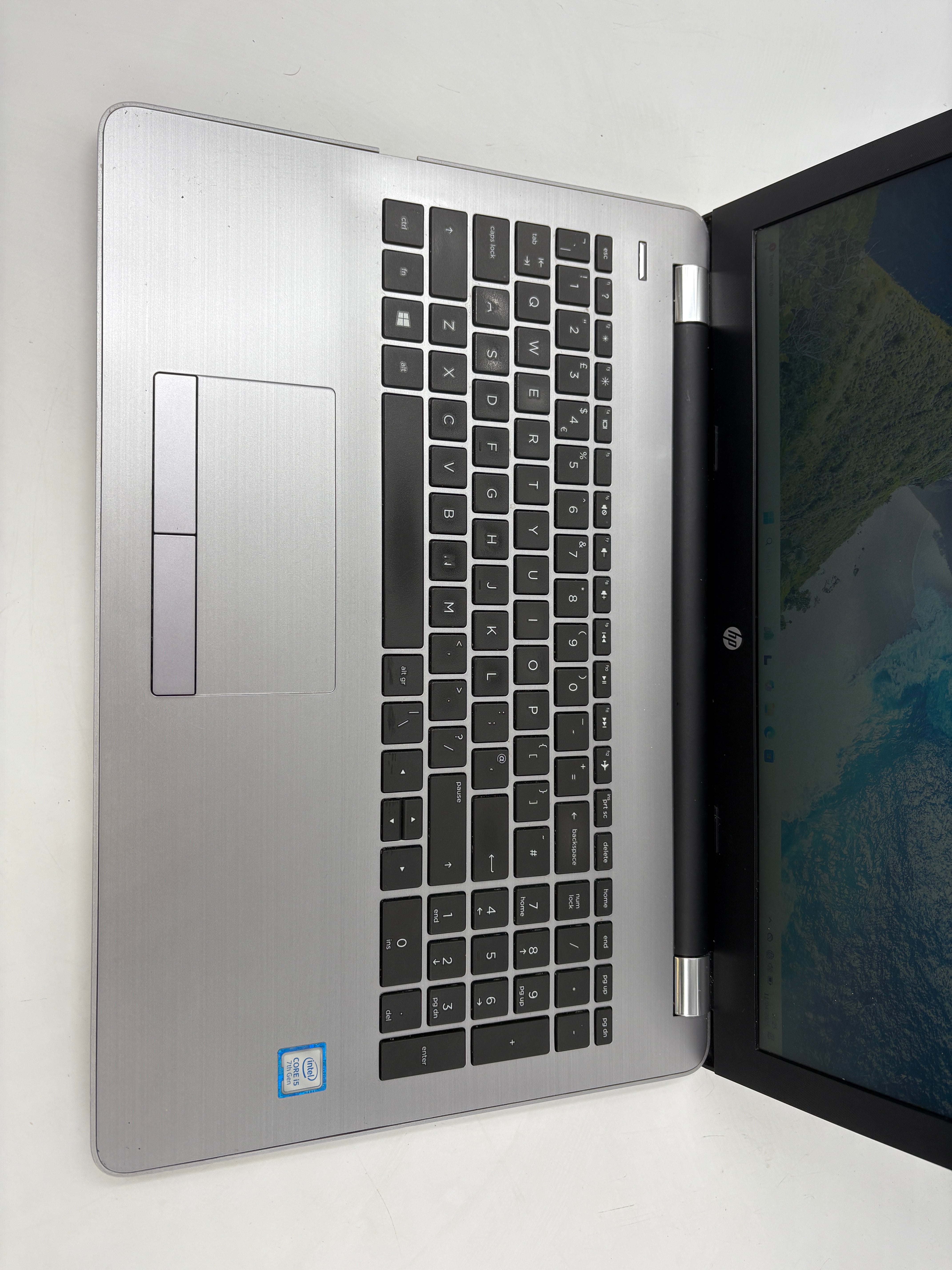 HP Laptop 250 G6 15.6" Screen i5 7th Gen 8GB RAM 256GB SSD W10