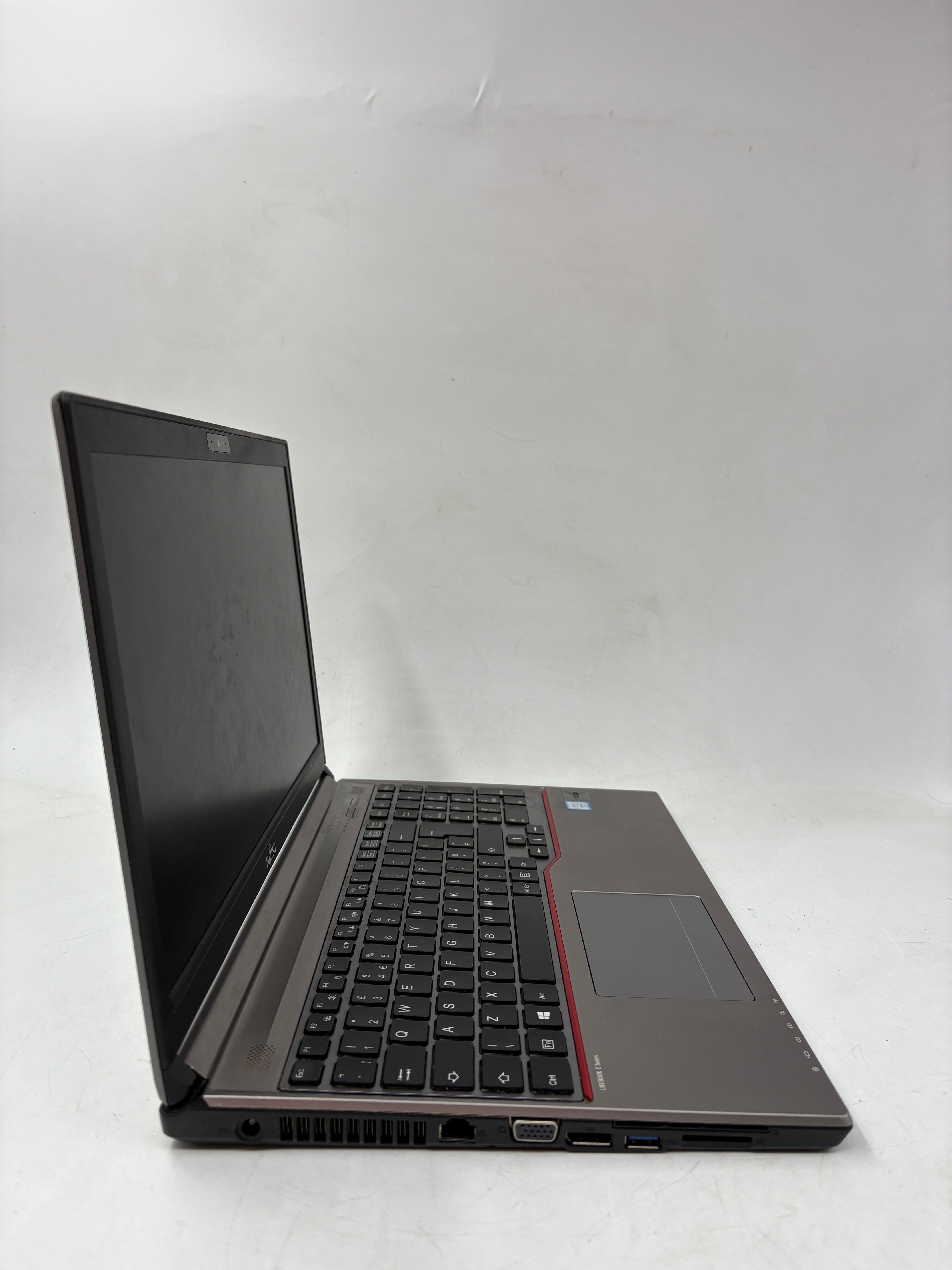 Fujitsu Laptop LifeBook E756 15.6" Screen i5 6th Gen 8GB RAM NO SSD NO OS