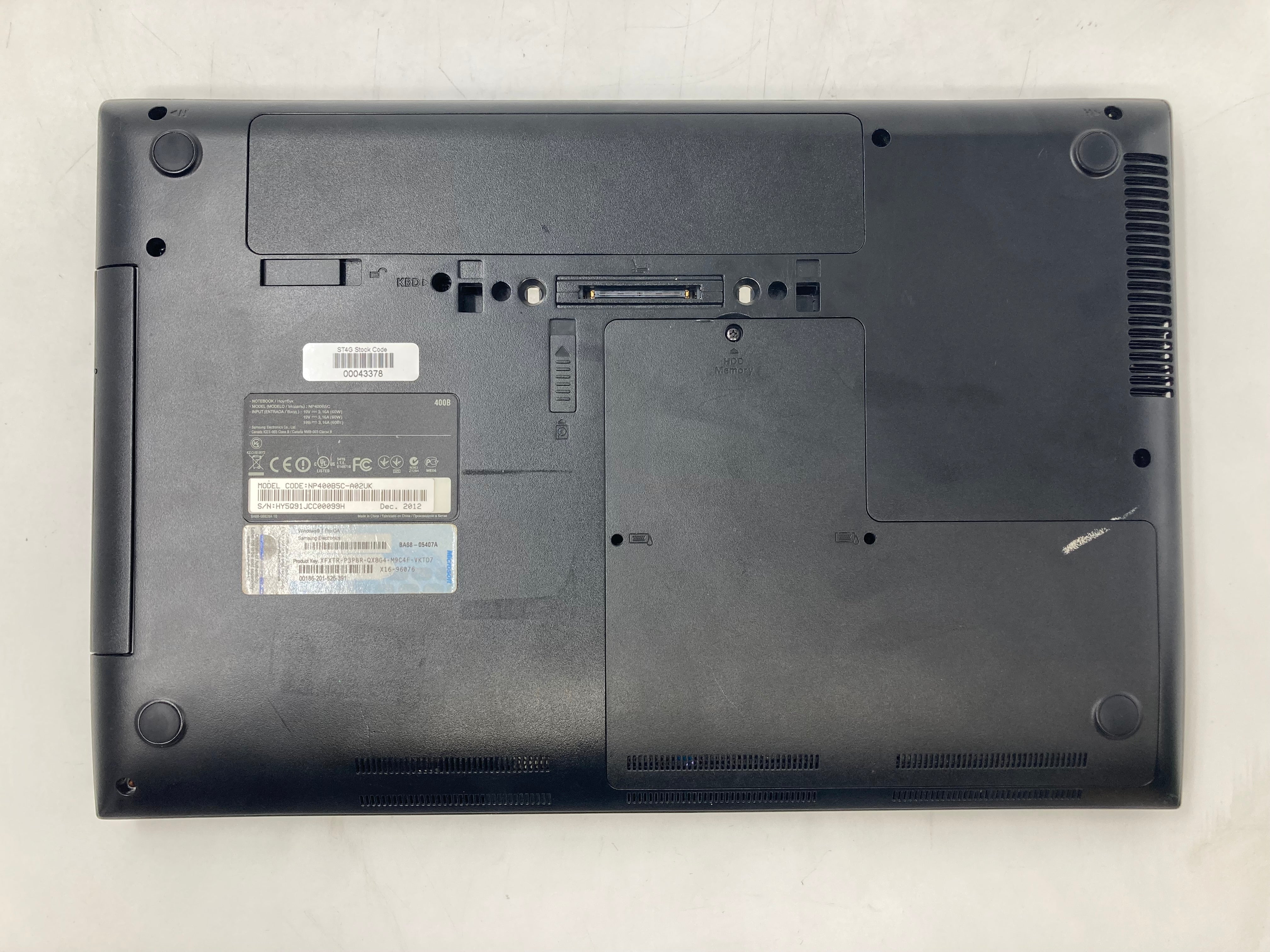 Samsung Laptop NP400B5C NoteBook 400B 15.6" i5 3rd Gen 4GB RAM No HDD *Spares*