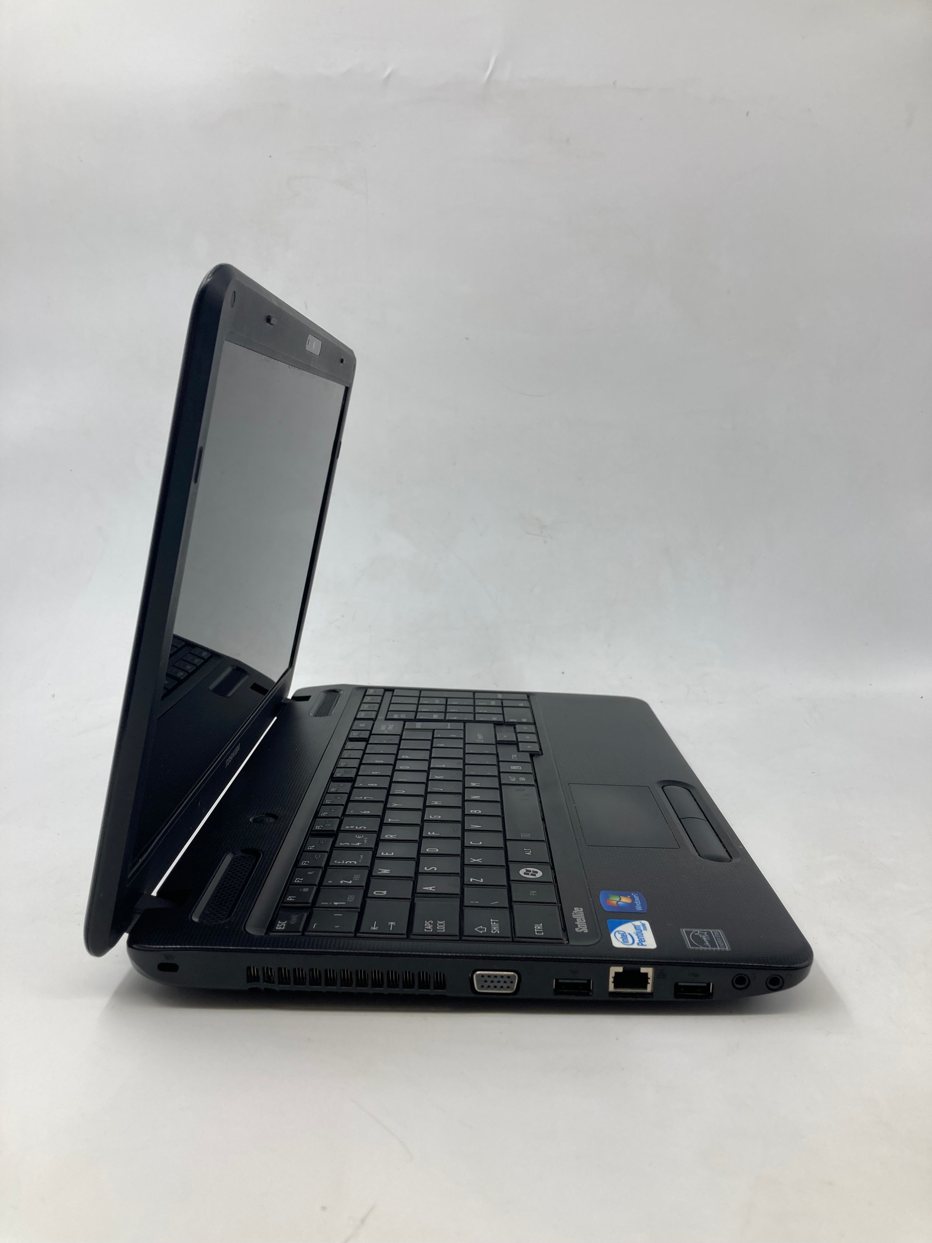 Toshiba Laptop Satellite C650-15X 15.6" Pentium T4500 4GB RAM No HDD *Spares*