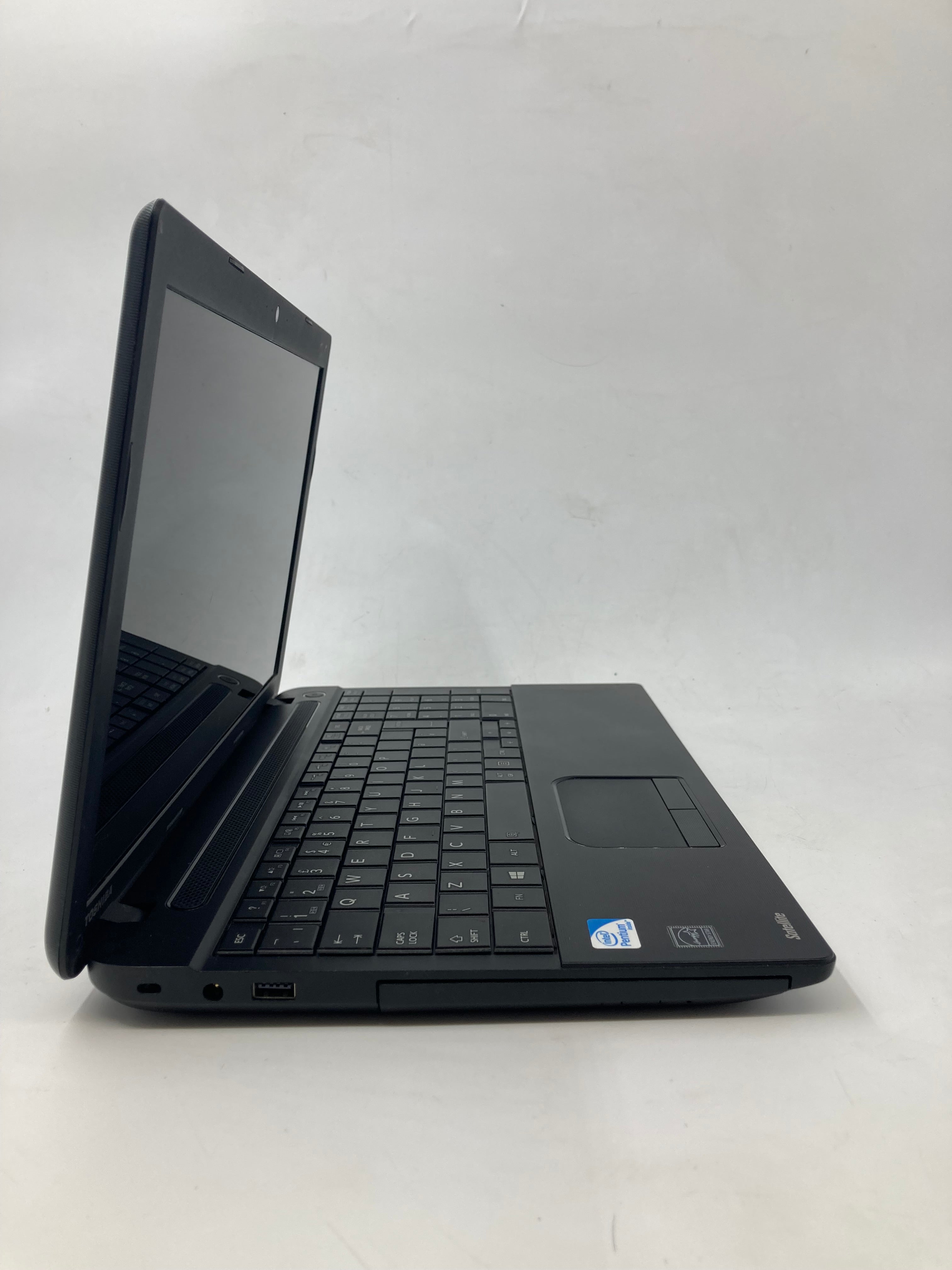 Toshiba Laptop Satellite C50-A-16K 15.6" Pentium B960 4GB RAM No HDD *Spares*
