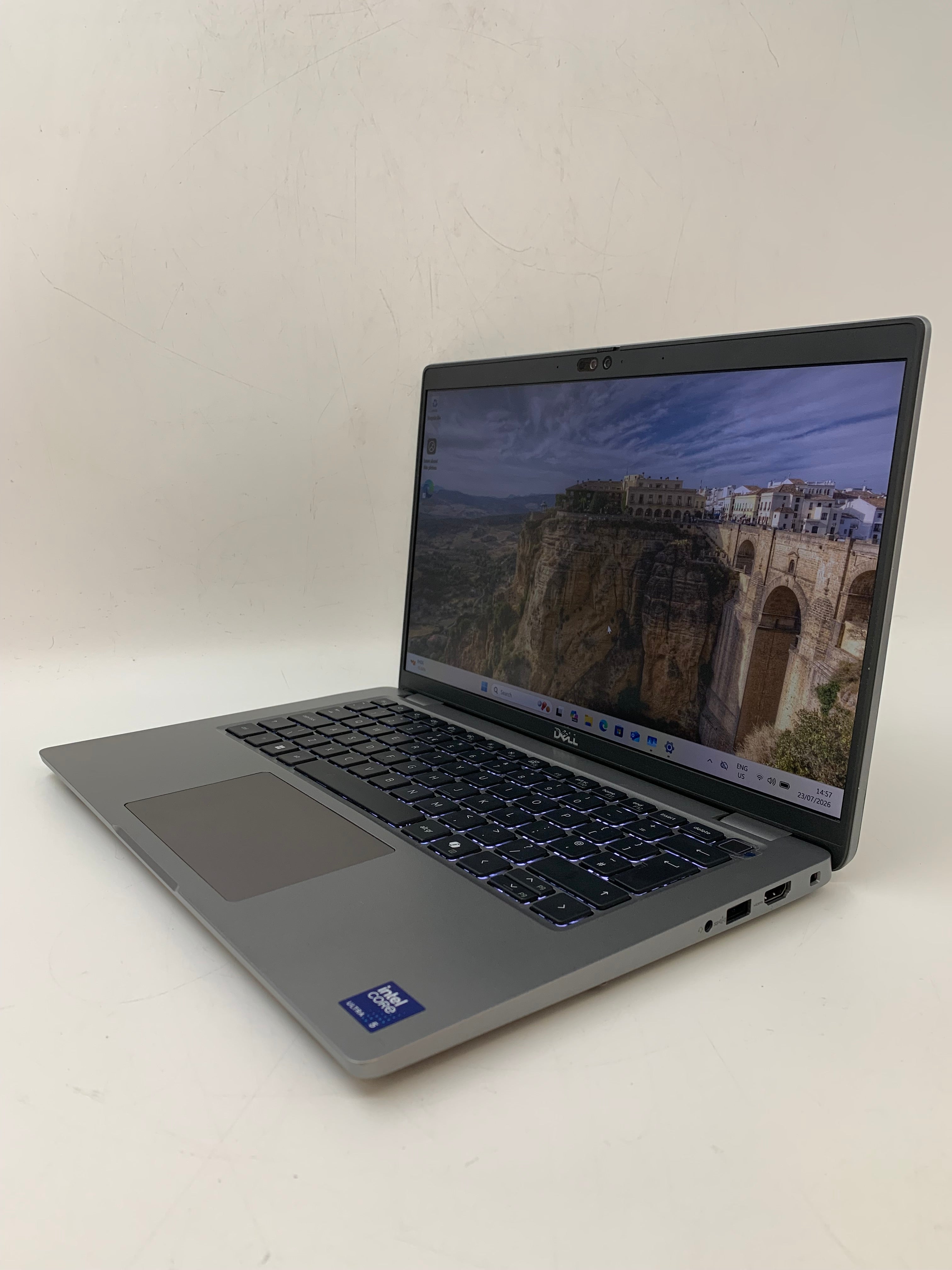 Dell Latitude 5450 | 14" FHD | Ultra 5 135U | 16GB RAM | 1TB SSD | W11 Pro