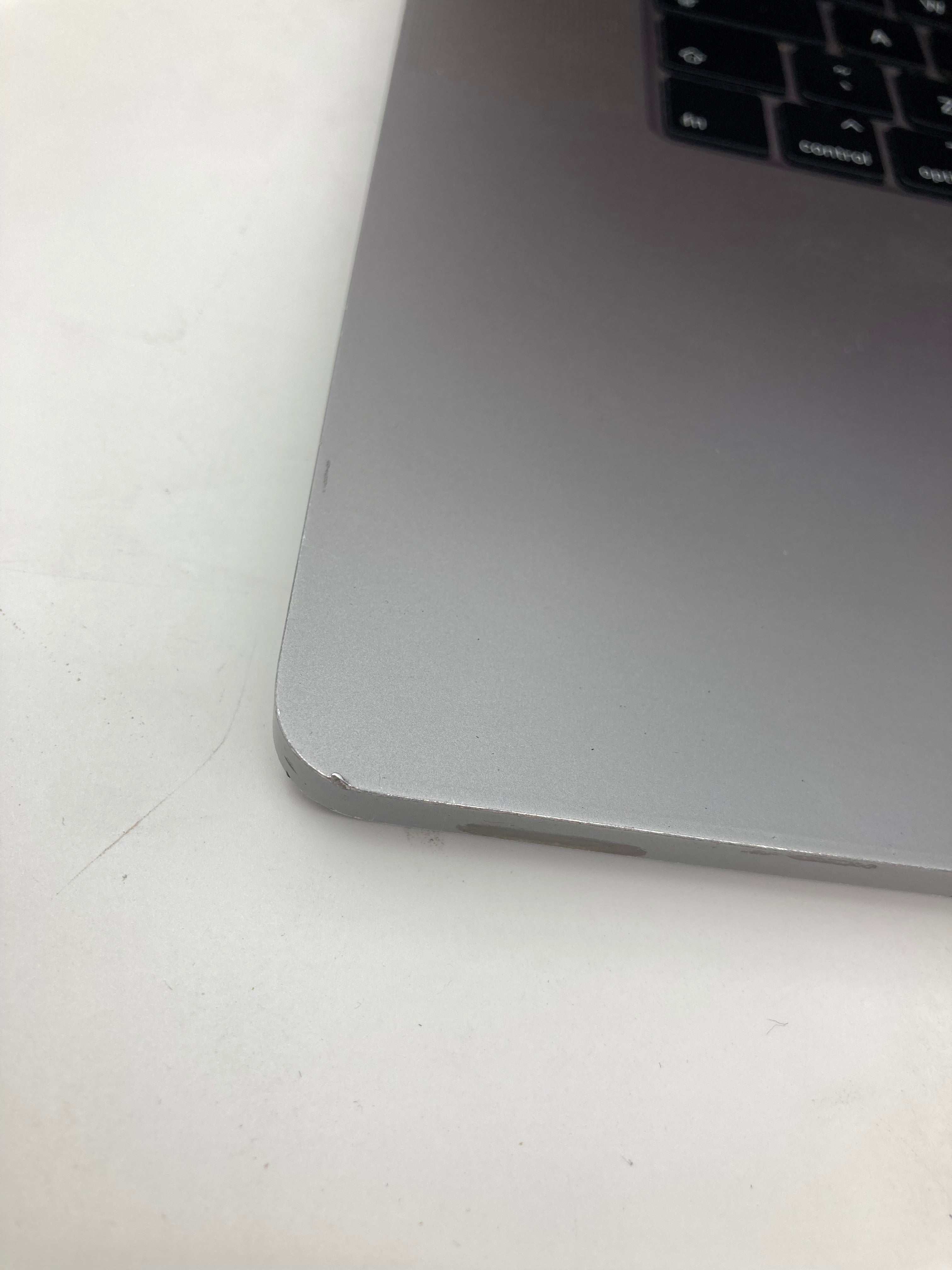Apple MacBook Pro 2019 16" A2141 i7 9th Gen 16GB RAM 500GB SSD OS Ventura