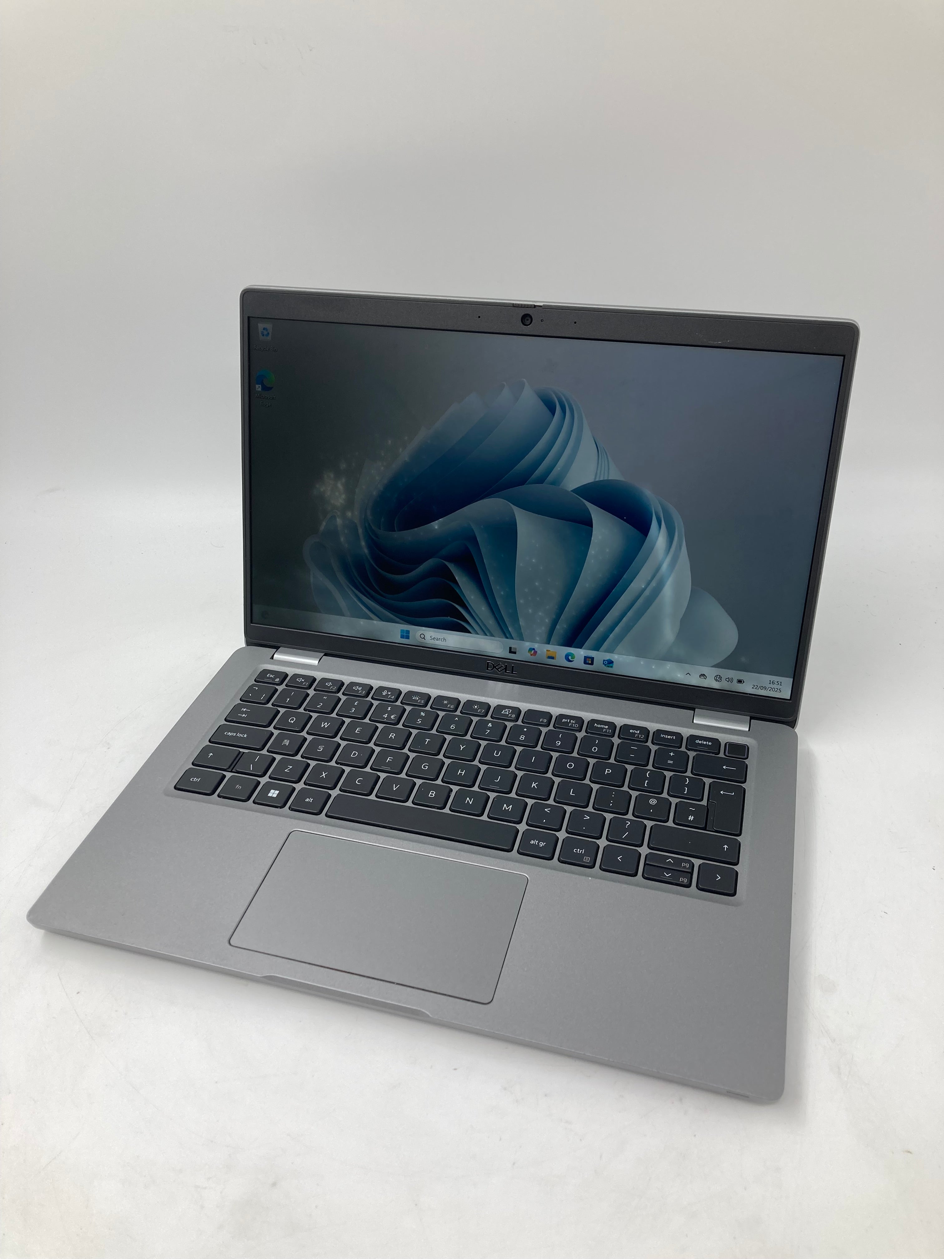 Dell Laptop Latitude 5430 14" i5 12th Gen 16GB RAM 256GB SSD