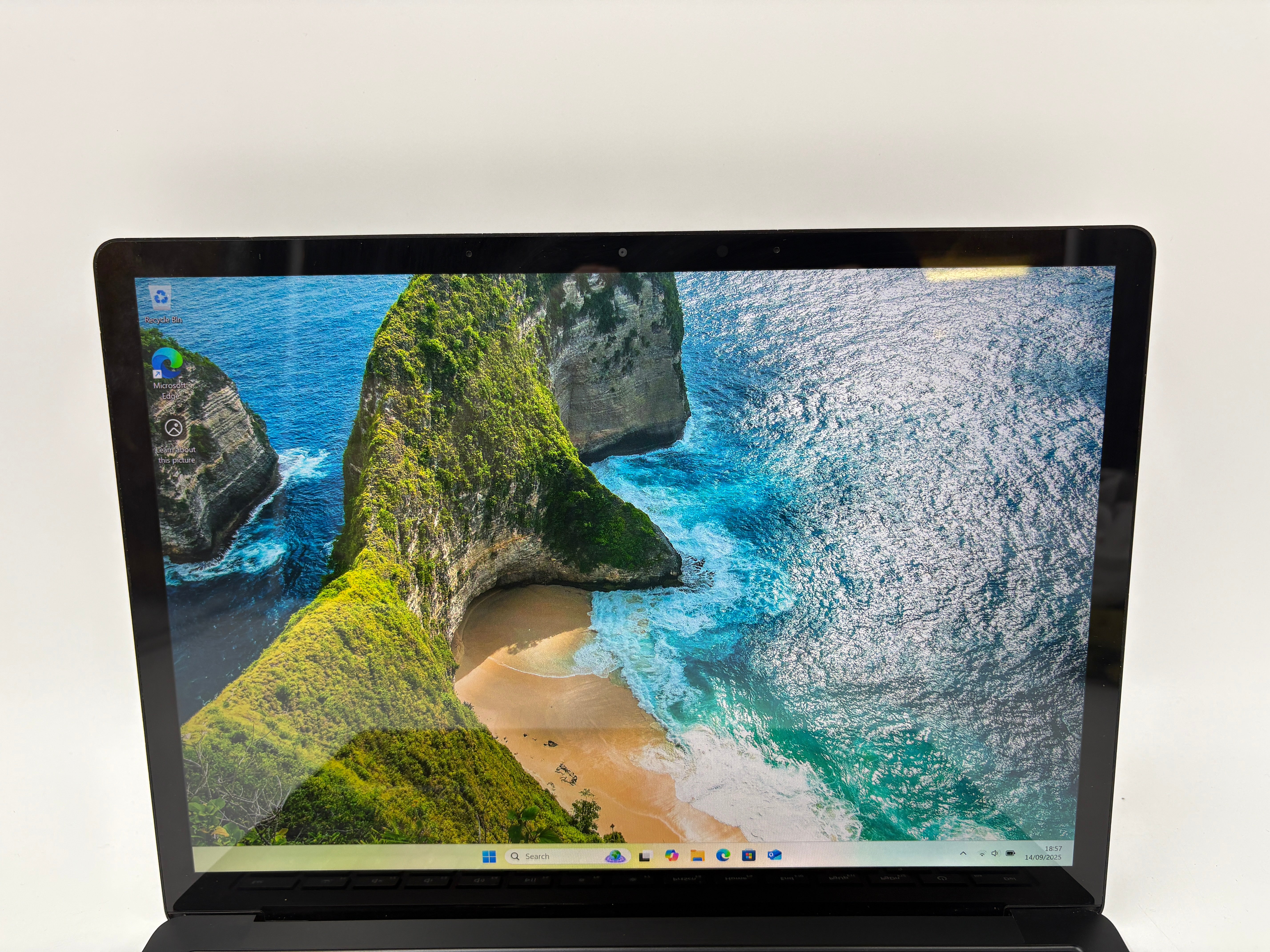 Microsoft Surface Laptop 3 13.5" Screen i5 10th Gen 8GB RAM 256GB SSD W11