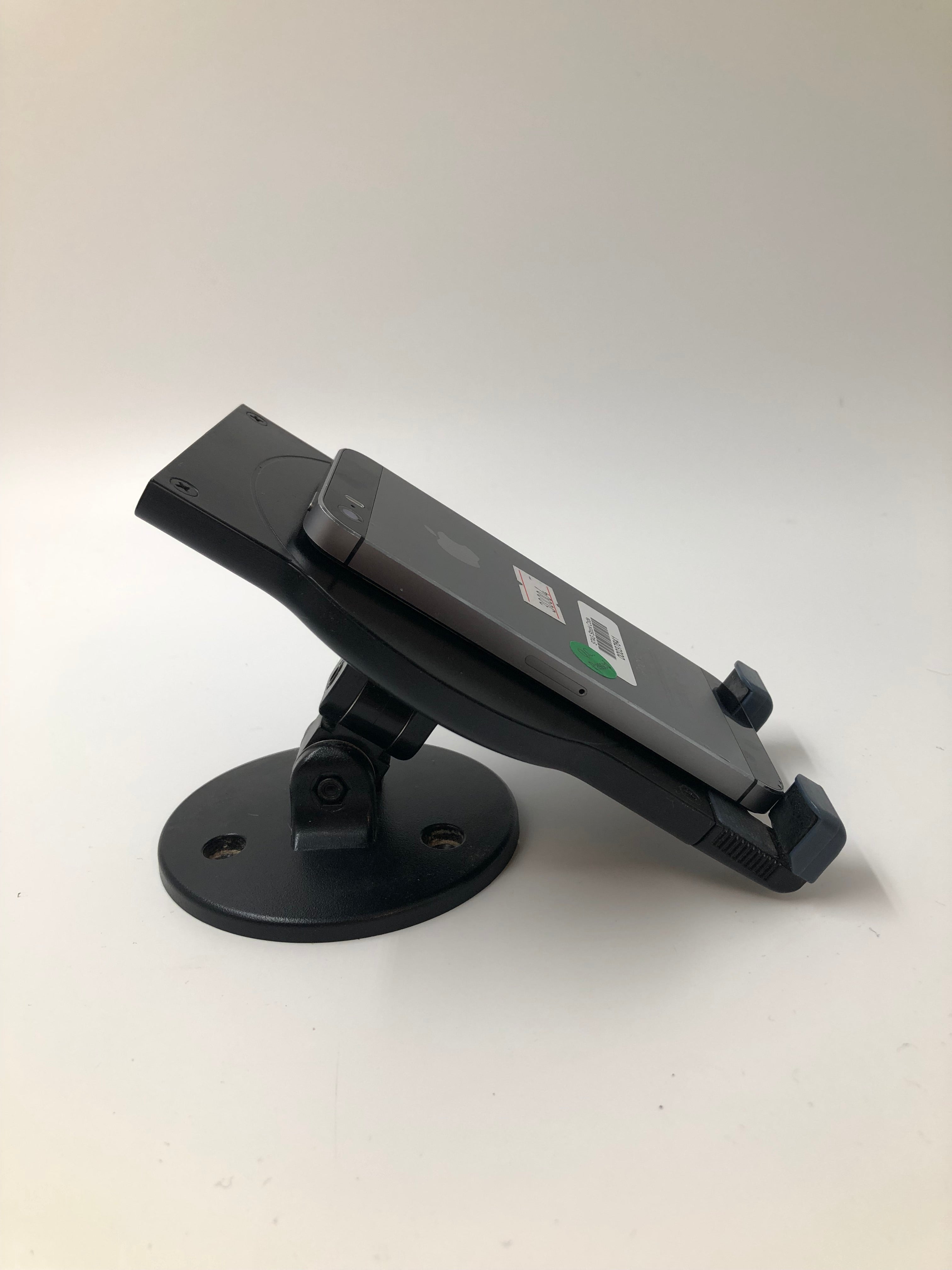 Apple iPhone 5s (2013), 4" Screen, 16GB Storage, A7 Chipset, Silver/Black