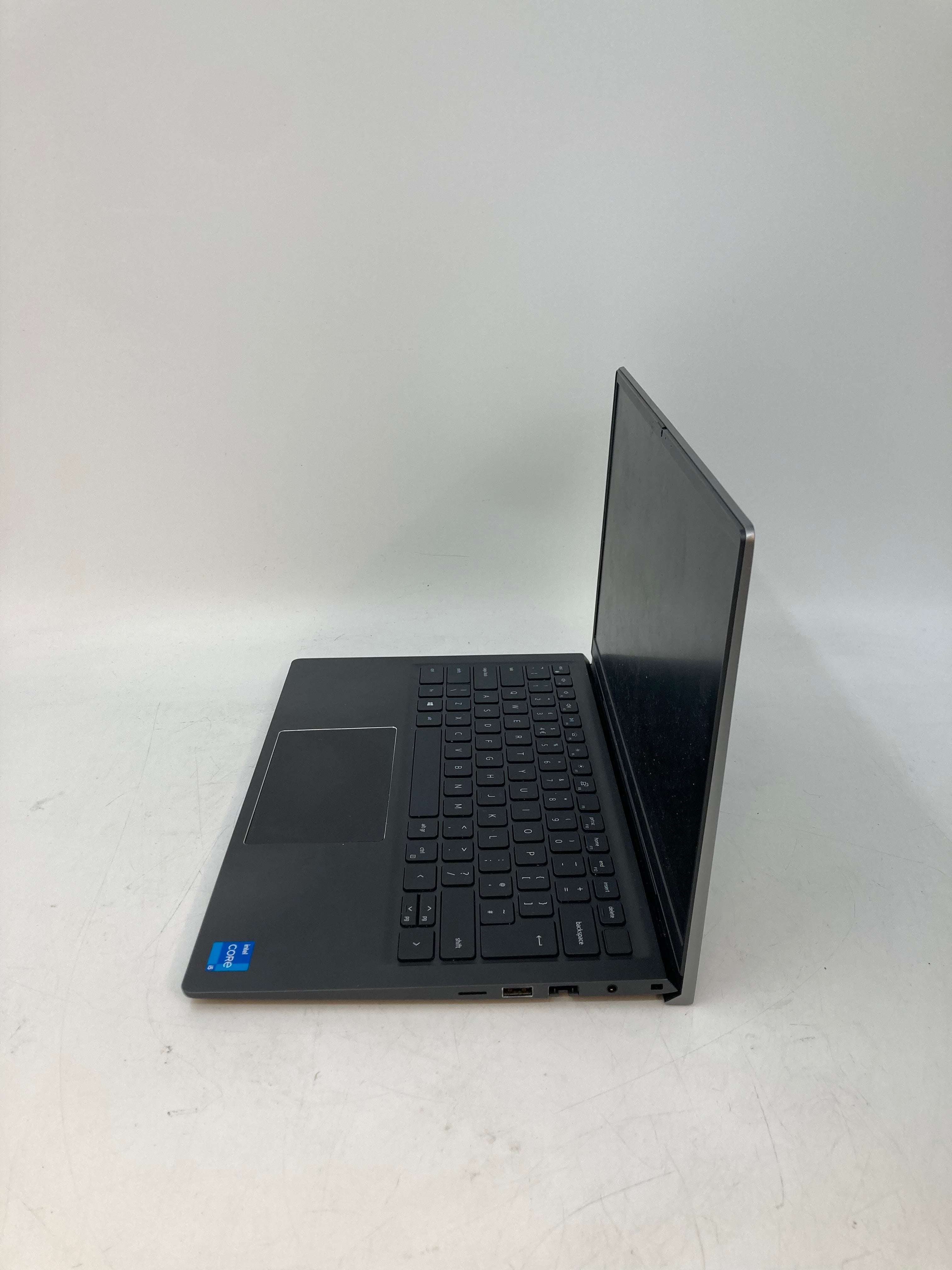 Dell Vostro 14 5410 | 14" FHD 1920 x 1080 | i5 11th Gen | 8GB RAM | 256GB SSD | W11 Pro