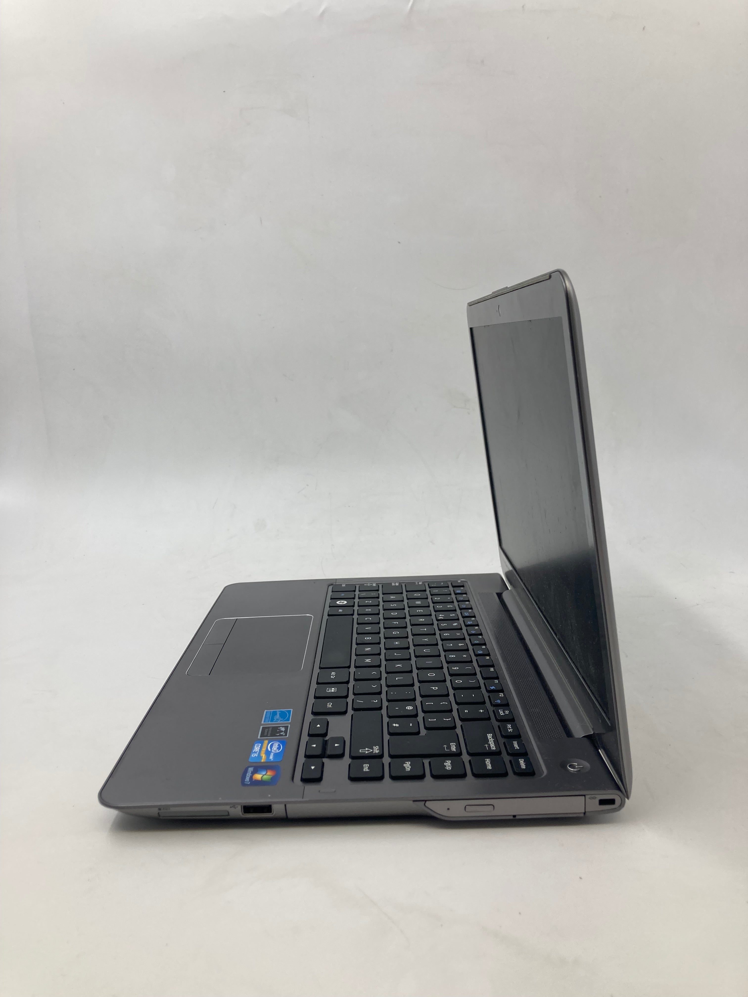 Samsung Laptop 530U 13" i5 3rd Gen No RAM No HDD *Spares*