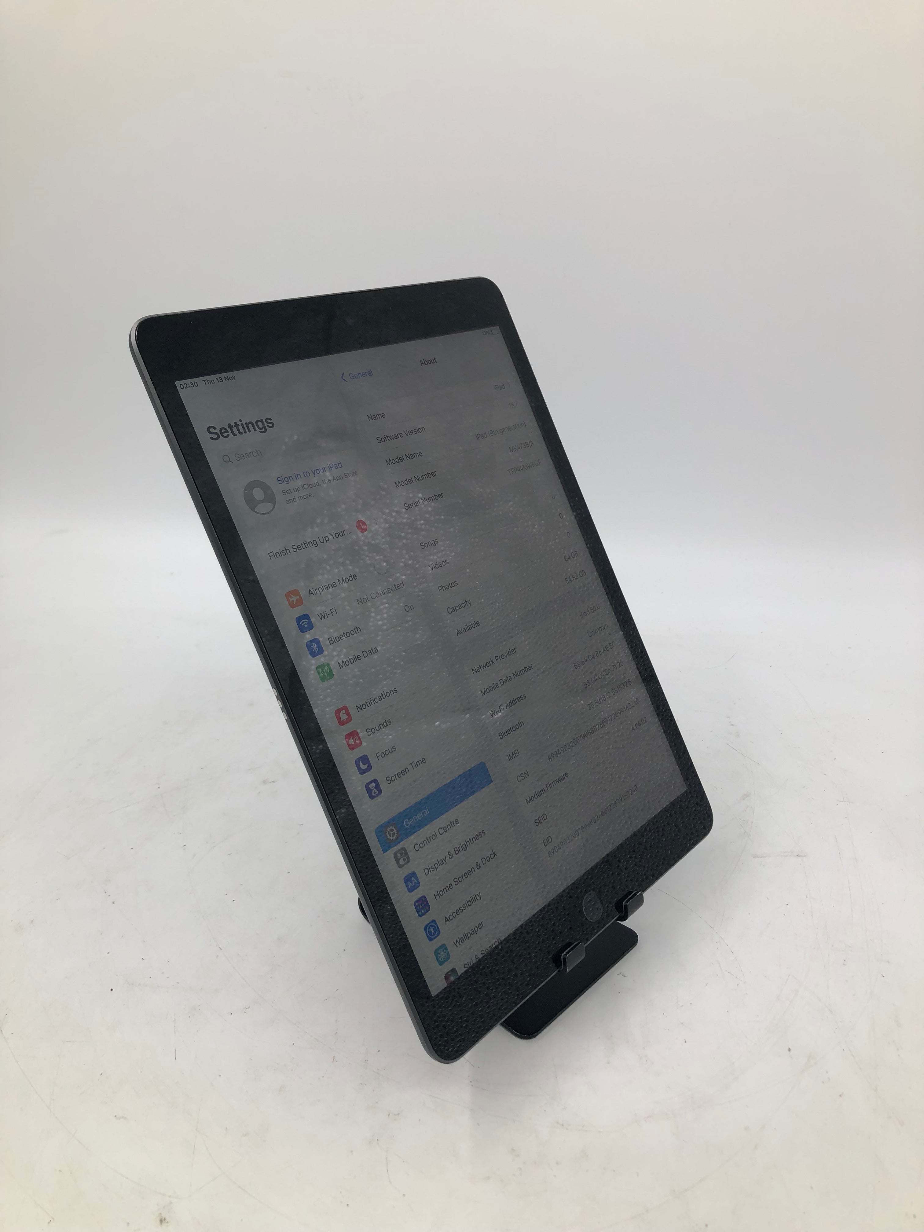 Apple iPad 9th Gen 2021 10.2" 64GB Storage Wi-Fi + Cellular Space Grey Unlocked