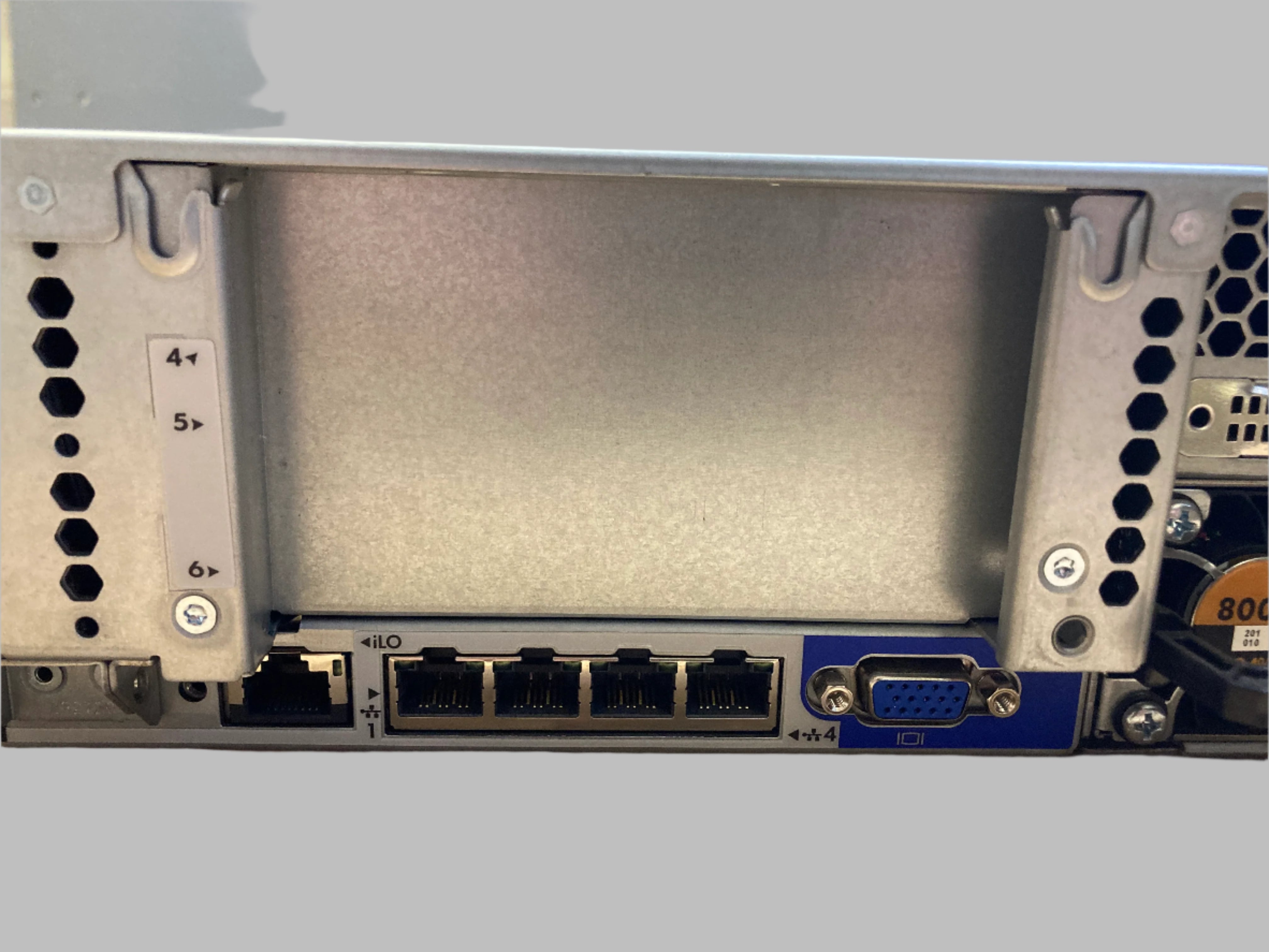 HPE Server ProLiant DL380 G9 2x Xeon E5-2687W V3 4GB RAM 8x 2.5" Bay No HDD