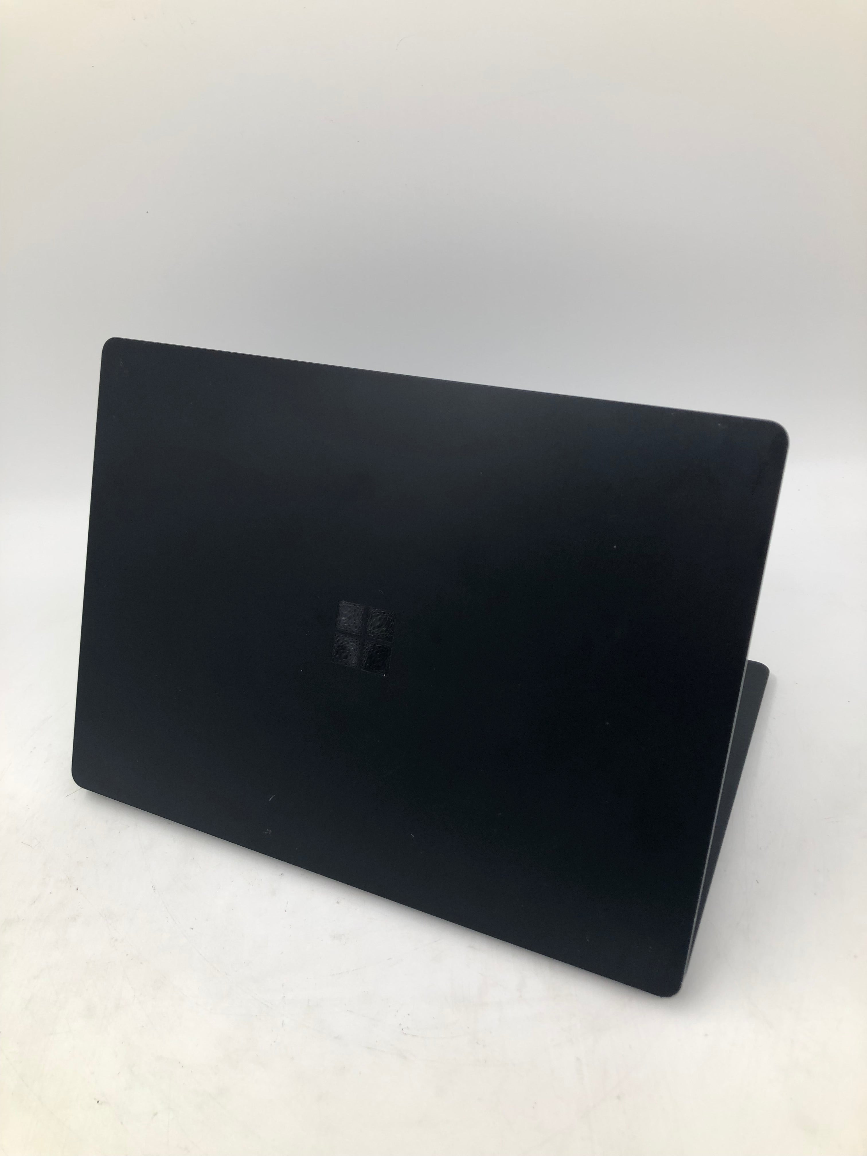 Microsoft Surface Laptop 3 13" TouchScreen i5 10th Gen 8GB RAM 256GB SSD W11