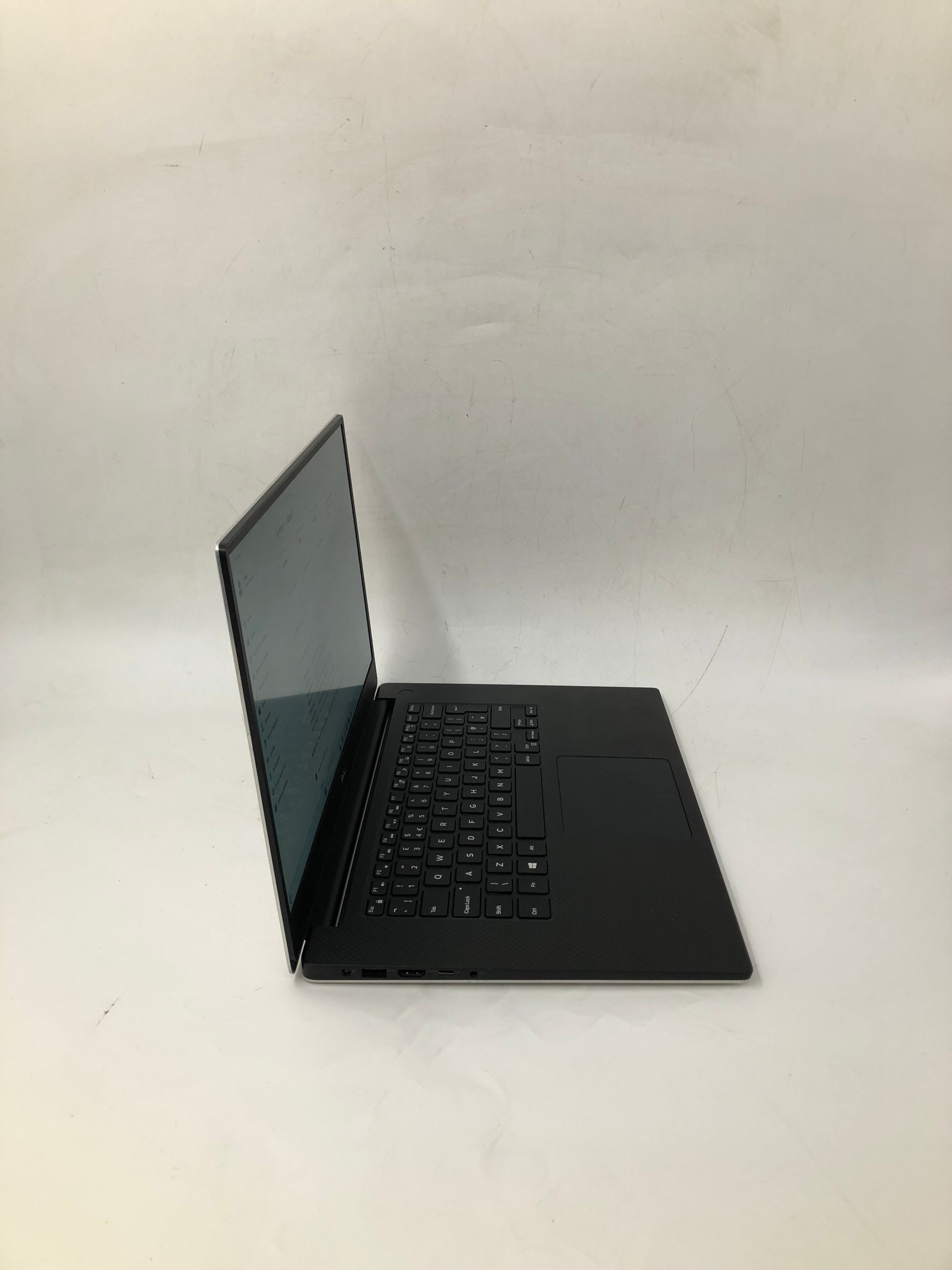 Dell Precision XPS 15 9570 15" Screen i5 8th Gen 16GB RAM 512GB SSD W11