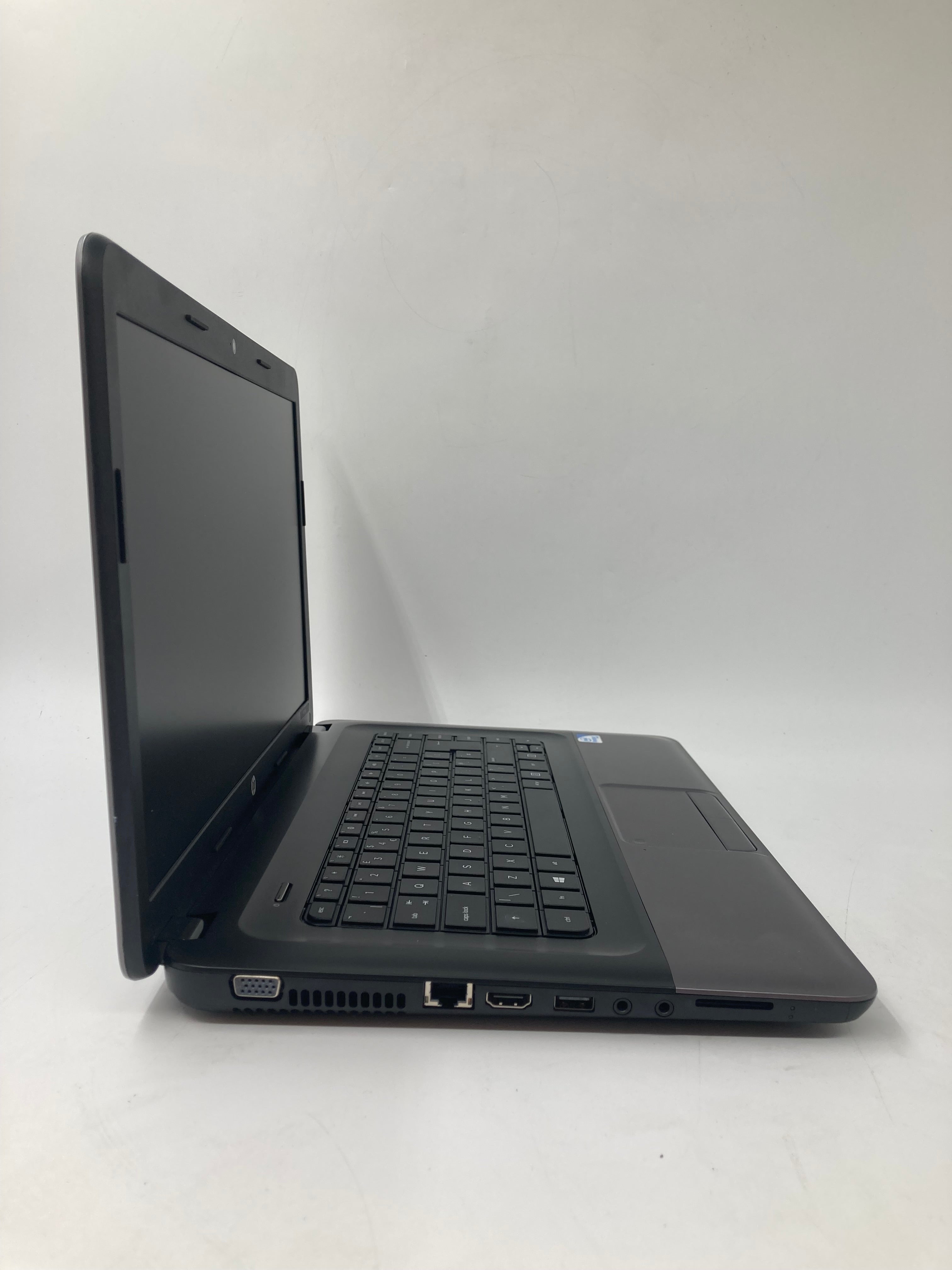 HP 250 G1 Spares: Intel Pentium, 4GB RAM, 15.6" HD/WXGA Screen (No SSD/No OS)