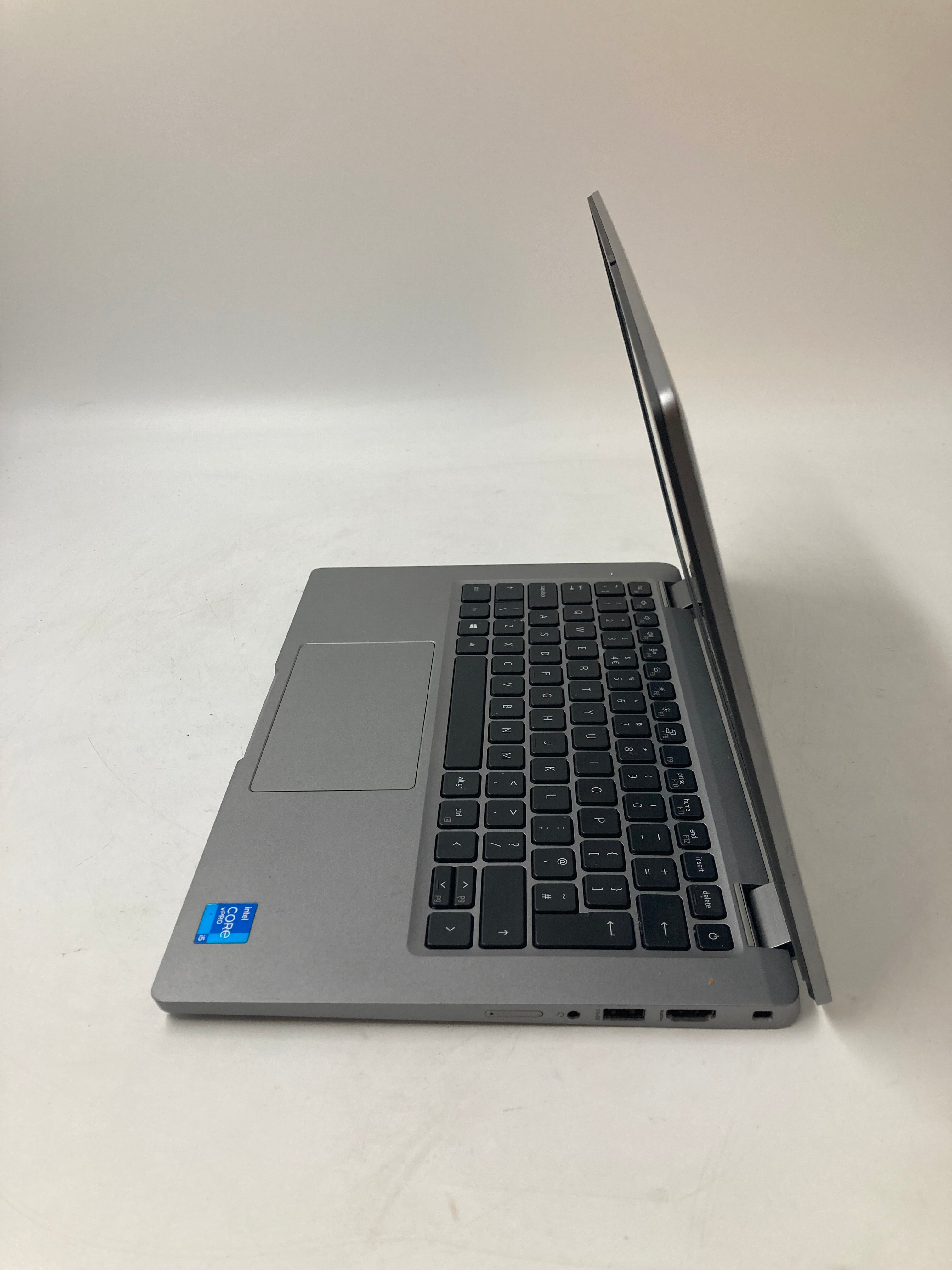 Dell Latitude 5320 13" Screen i5 11th GEN 8GB Ram 256 GB Storage W11