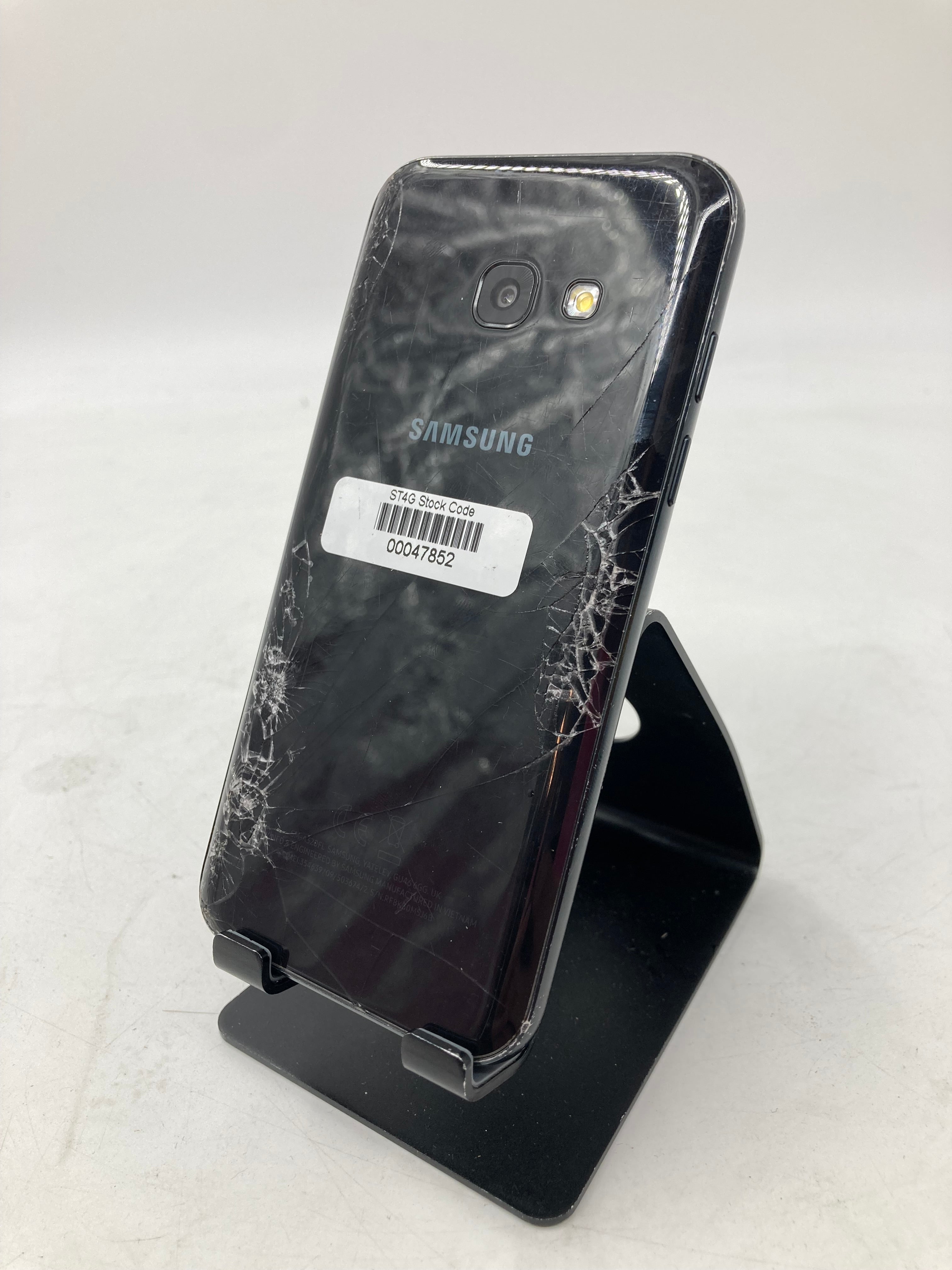 Batch 5x Samsung Galaxy A3 A20e 16GB 32GB - Black *Spares*