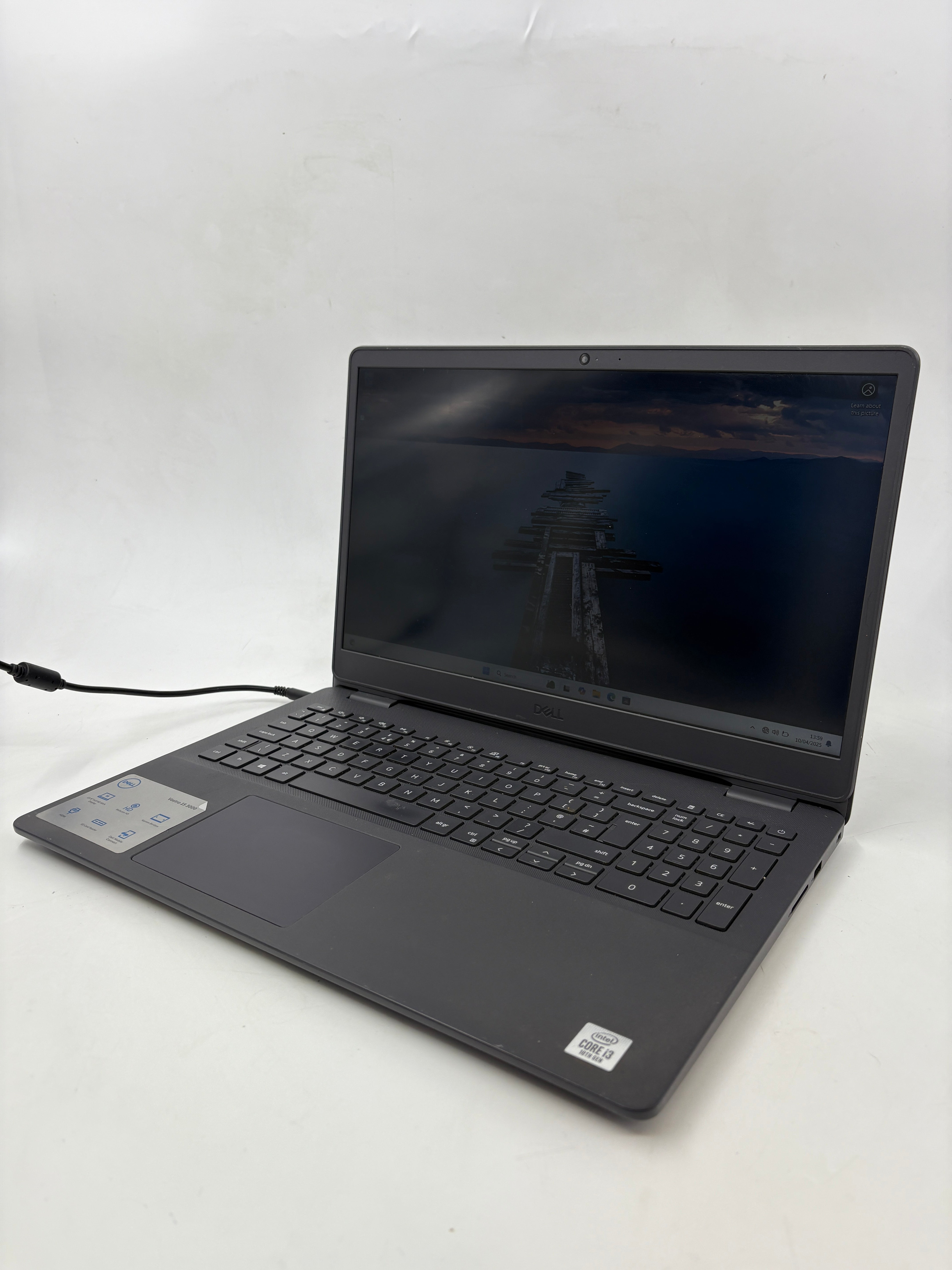 Dell Laptop Vostro 3501 15.6" Screen i3 10th Gen 8GB RAM 256GB SSD W11