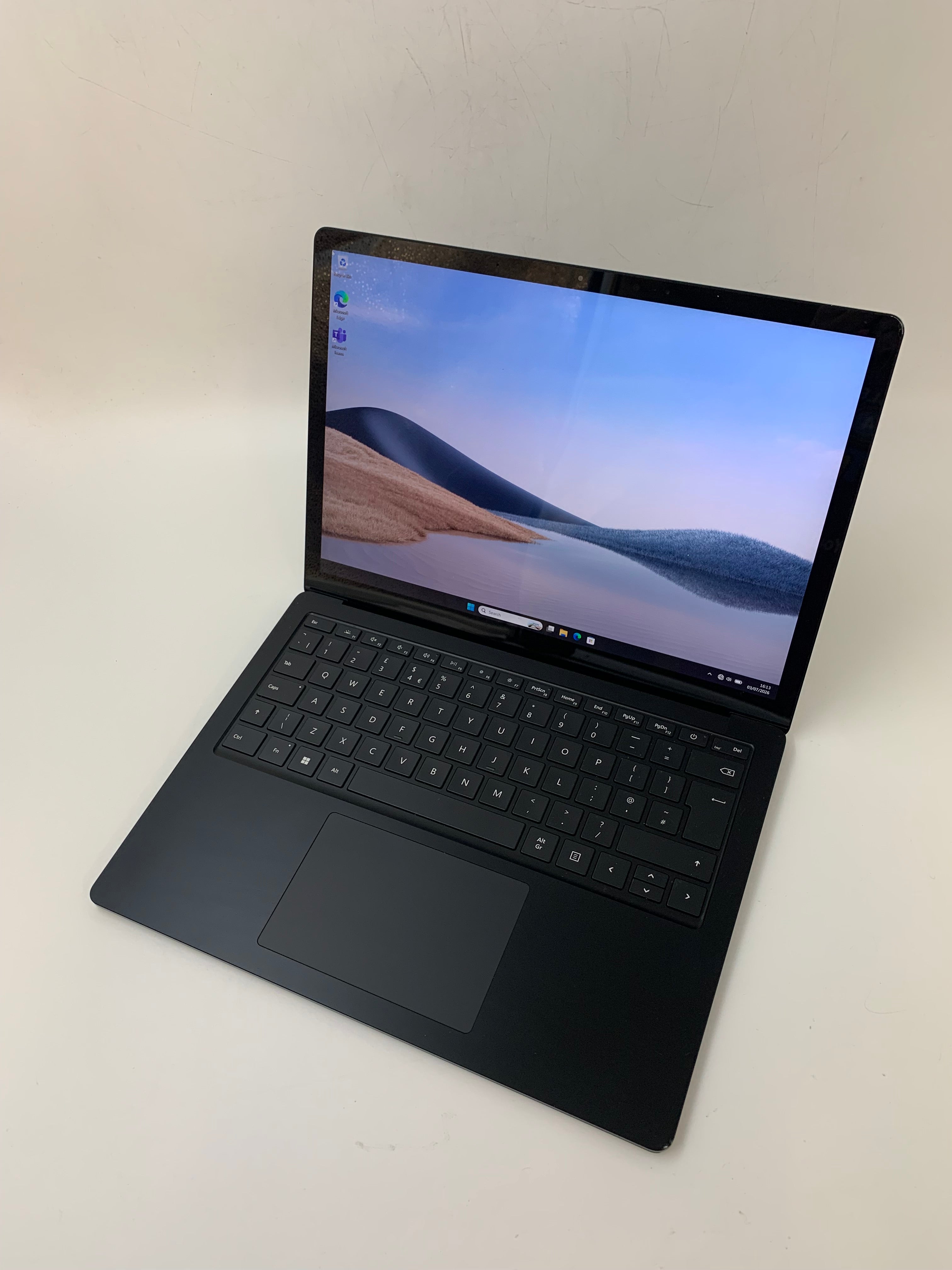 Microsoft Surface Laptop 4 Spares: 13.5" TouchScreen, i5 11th Gen, 8GB RAM, 256GB SSD, W11 Pro