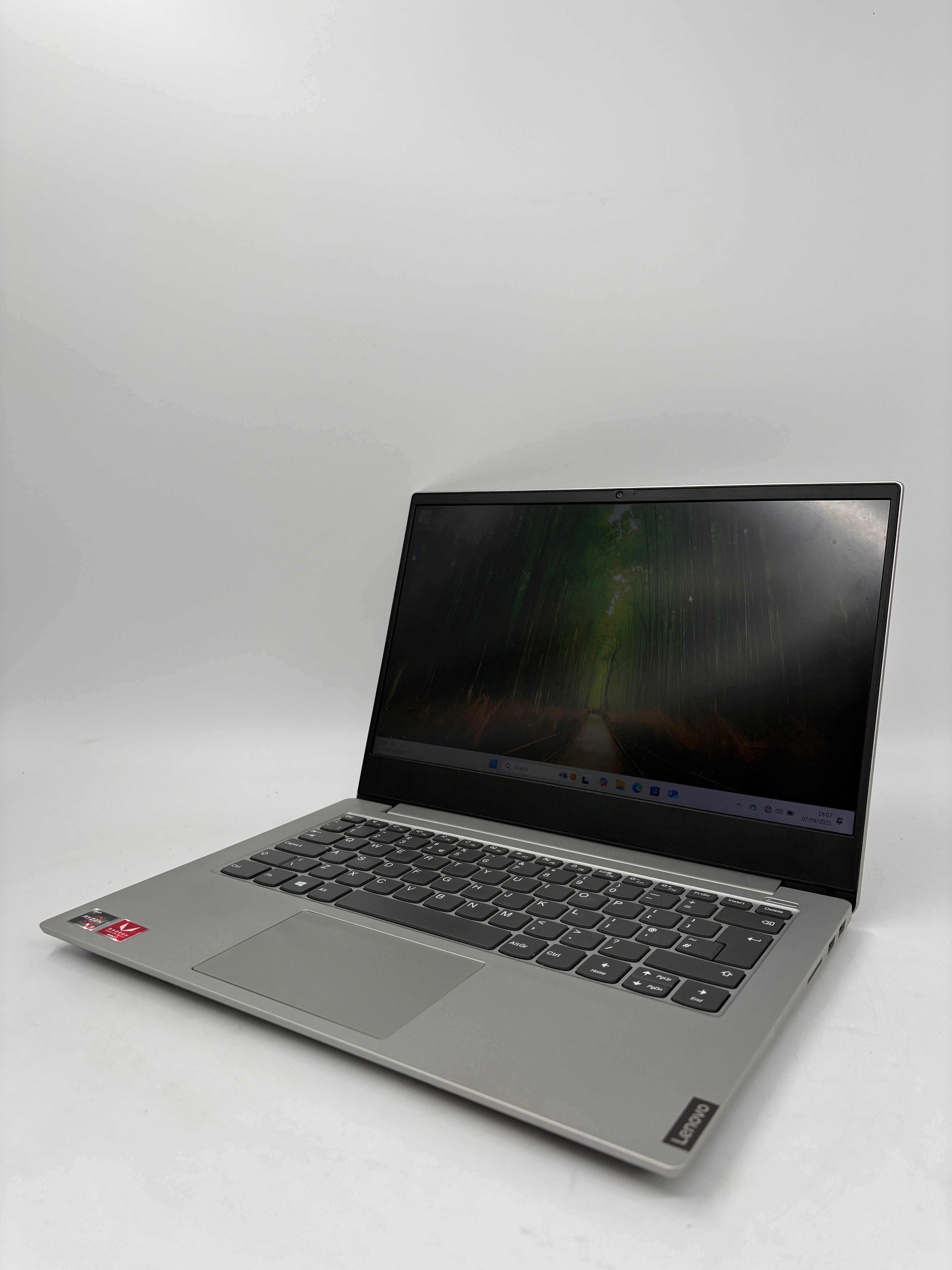 Lenovo Ideapad S340 14" Screen Ryzen 5 3500U 8GB RAM 256GB SSD W11