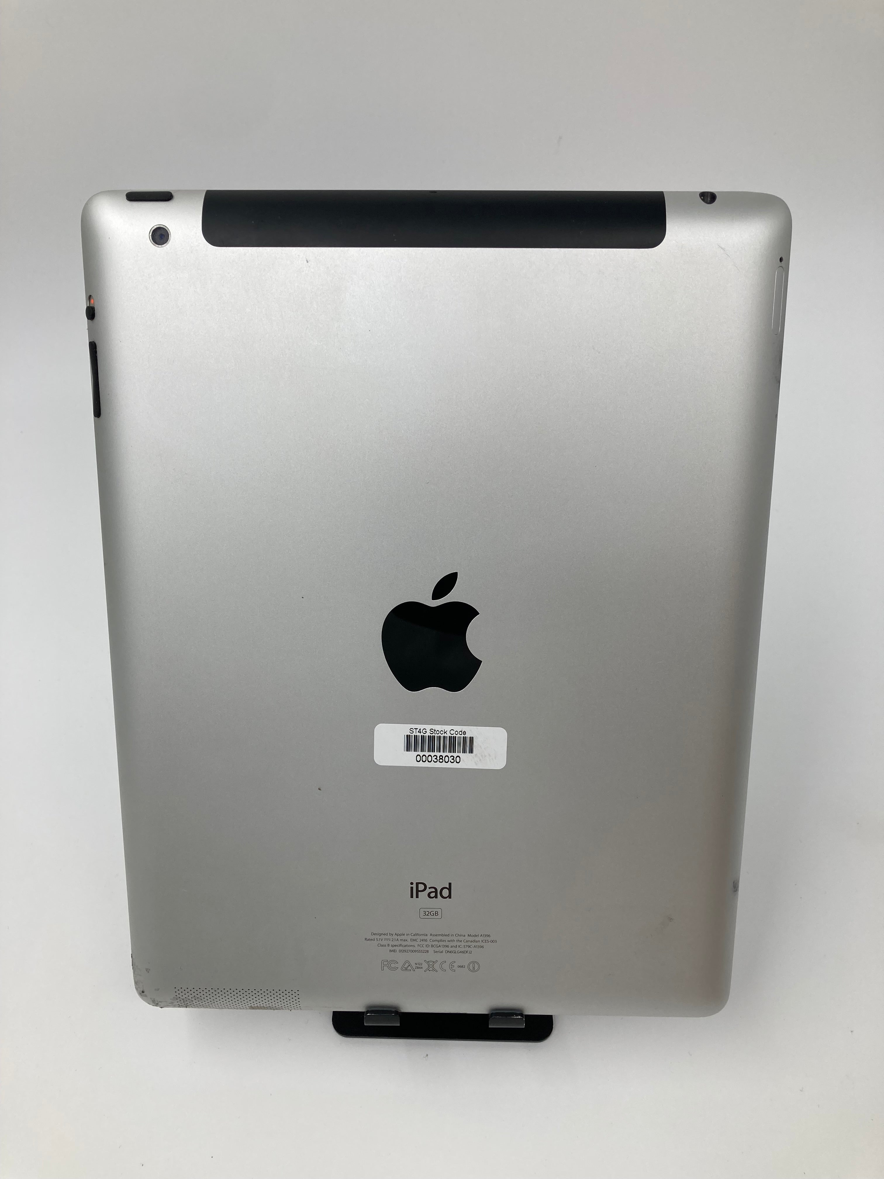 Apple iPad 2 A1396 Silver WiFi + Cellular 16GB & 32GB Unlocked Batch of 3