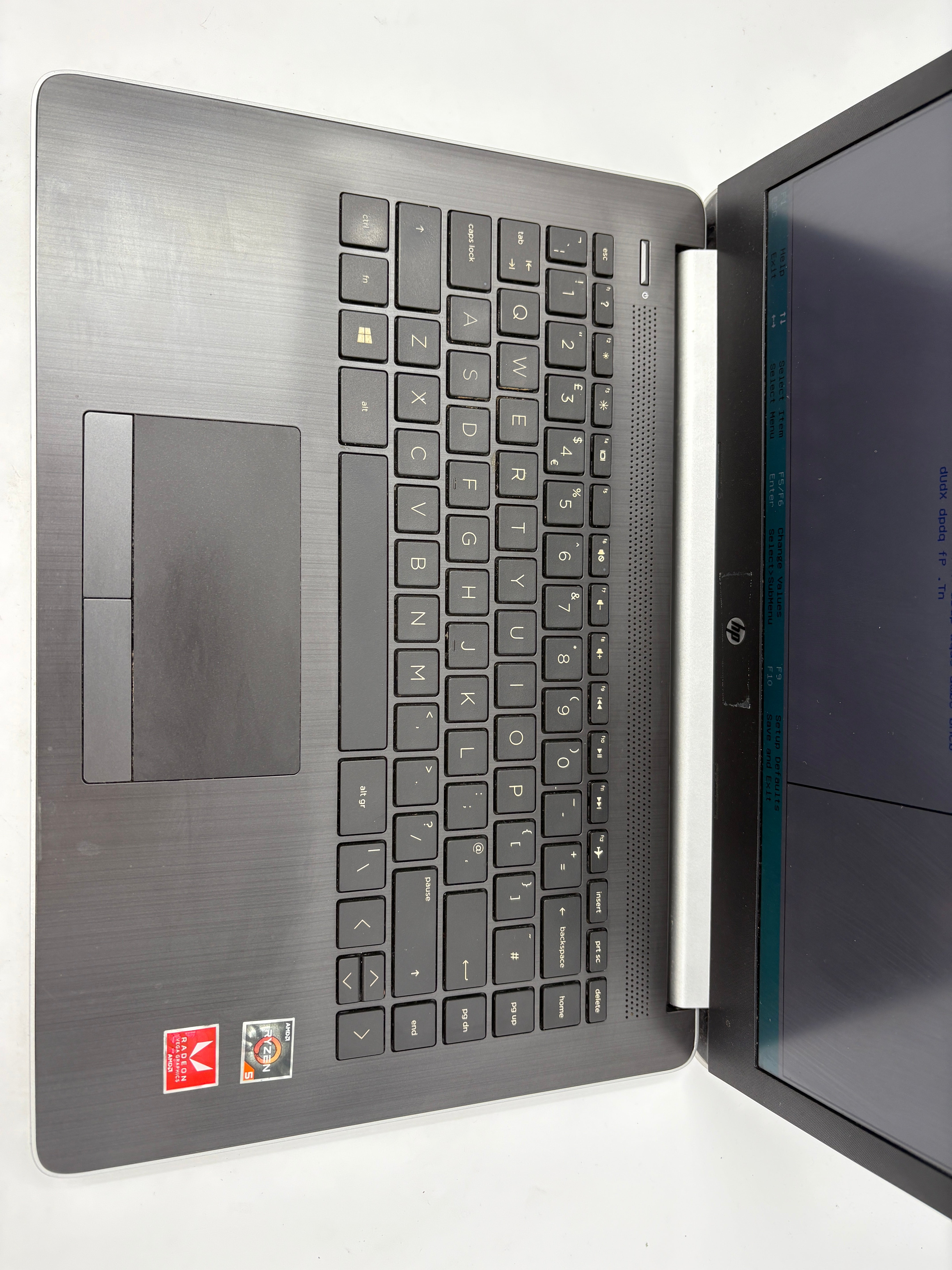 HP Laptop 14-CM0011NA 14" Screen Ryzen 5 2500U 8GB RAM NO SSD NO OS