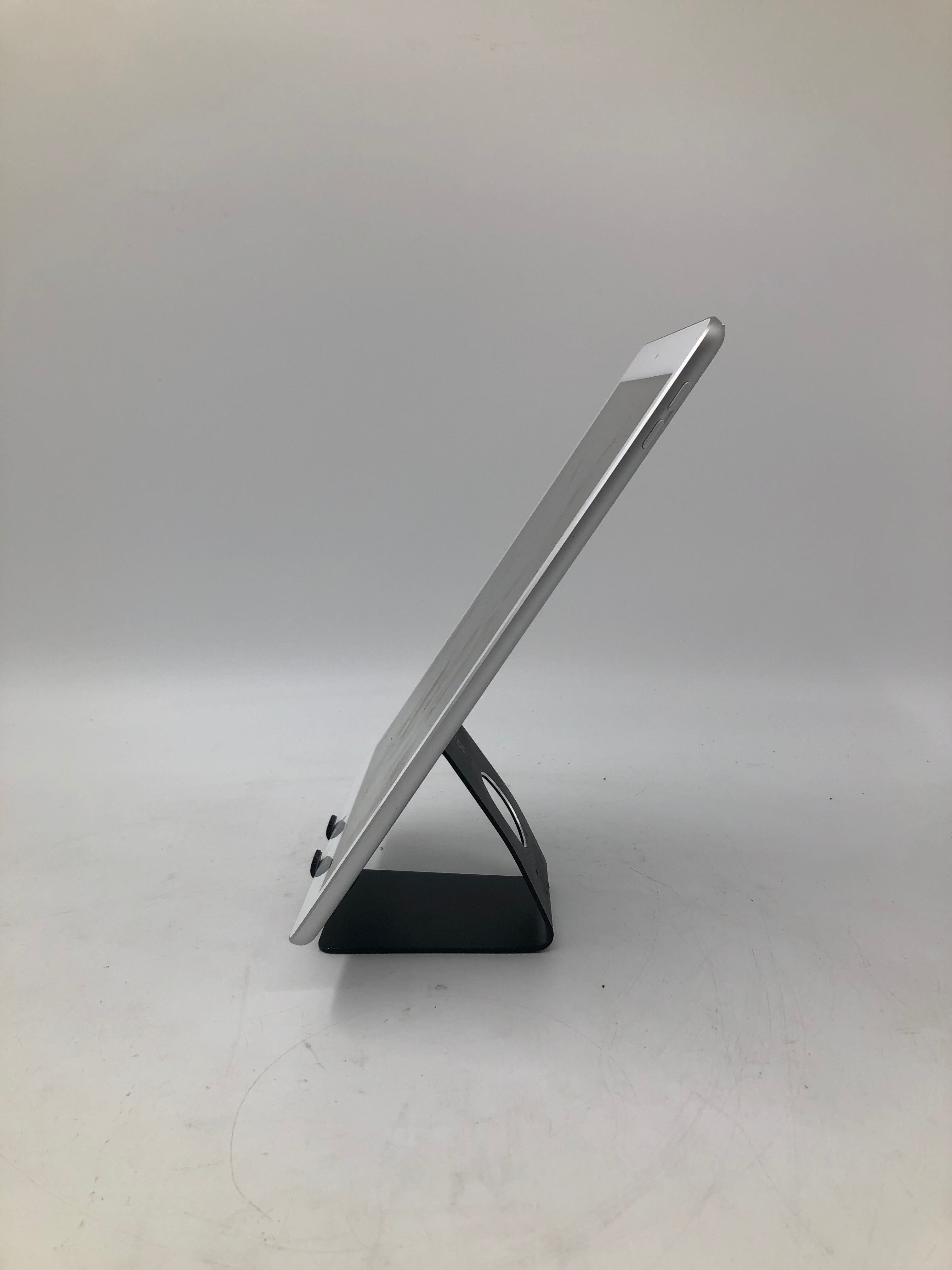 Apple iPad 7th Generation 2019 10.2" Screen 128GB Storage Silver Wi-Fi Only