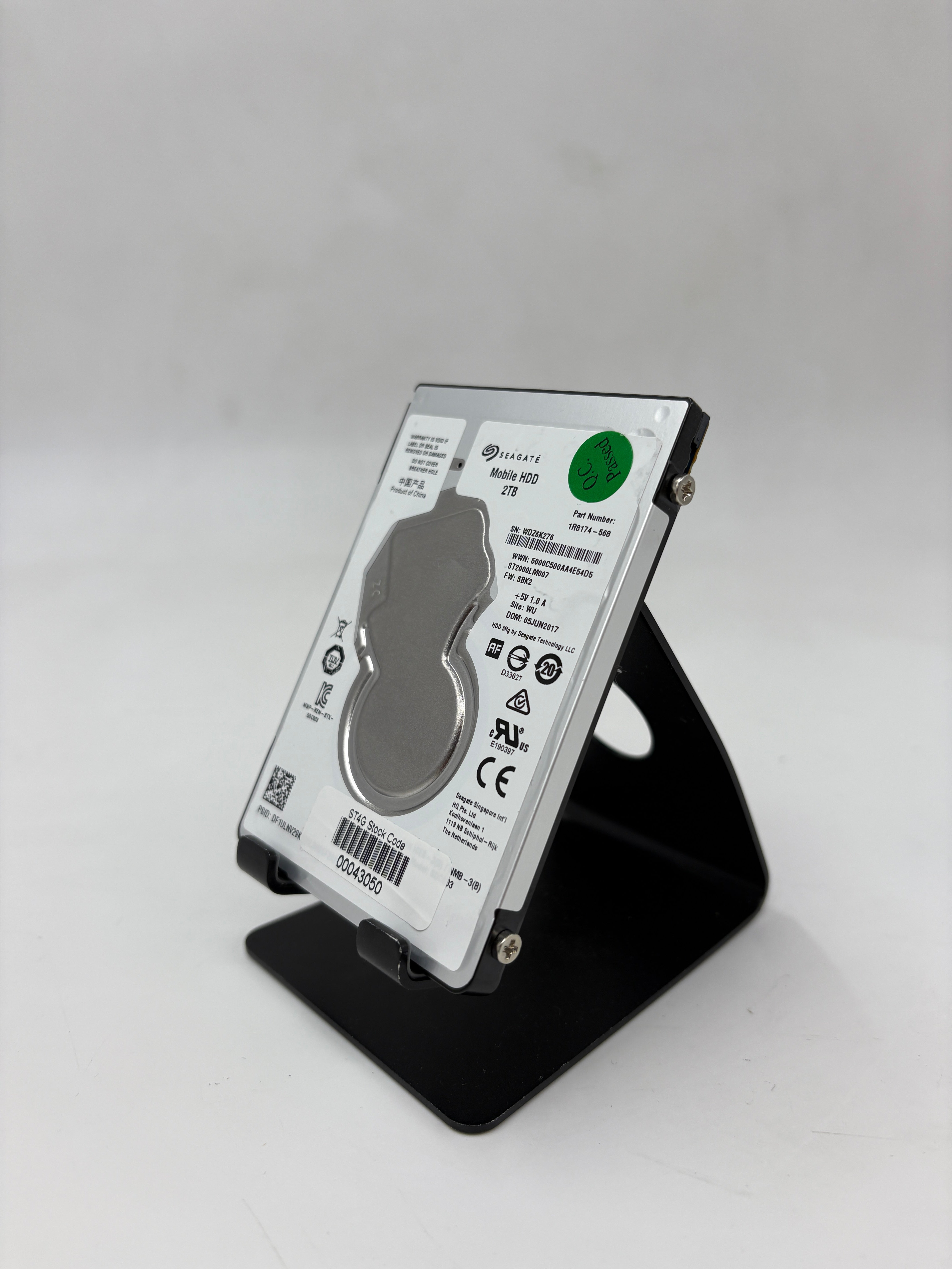 Seagate 2.5" SATA 2TB Hard Disk Drive ST2000LM007 6 Gbps 5.4K RPM
