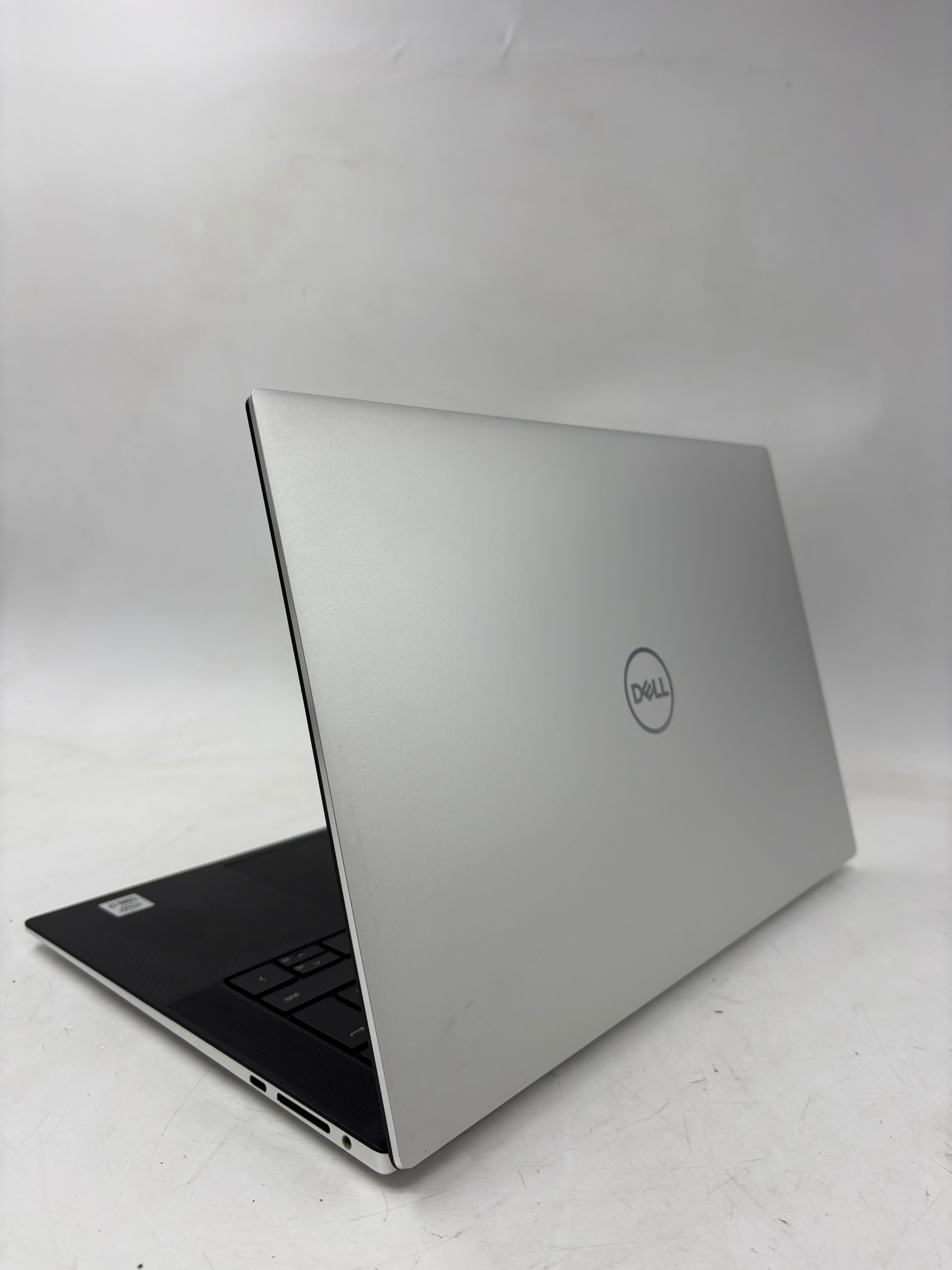 Refurbished Dell XPS 15 9500 15.6" Touch Screen (3840 x 2400) Intel Core i7-10750H 32GB RAM 1TB SSD Windows 11 Pro Laptop