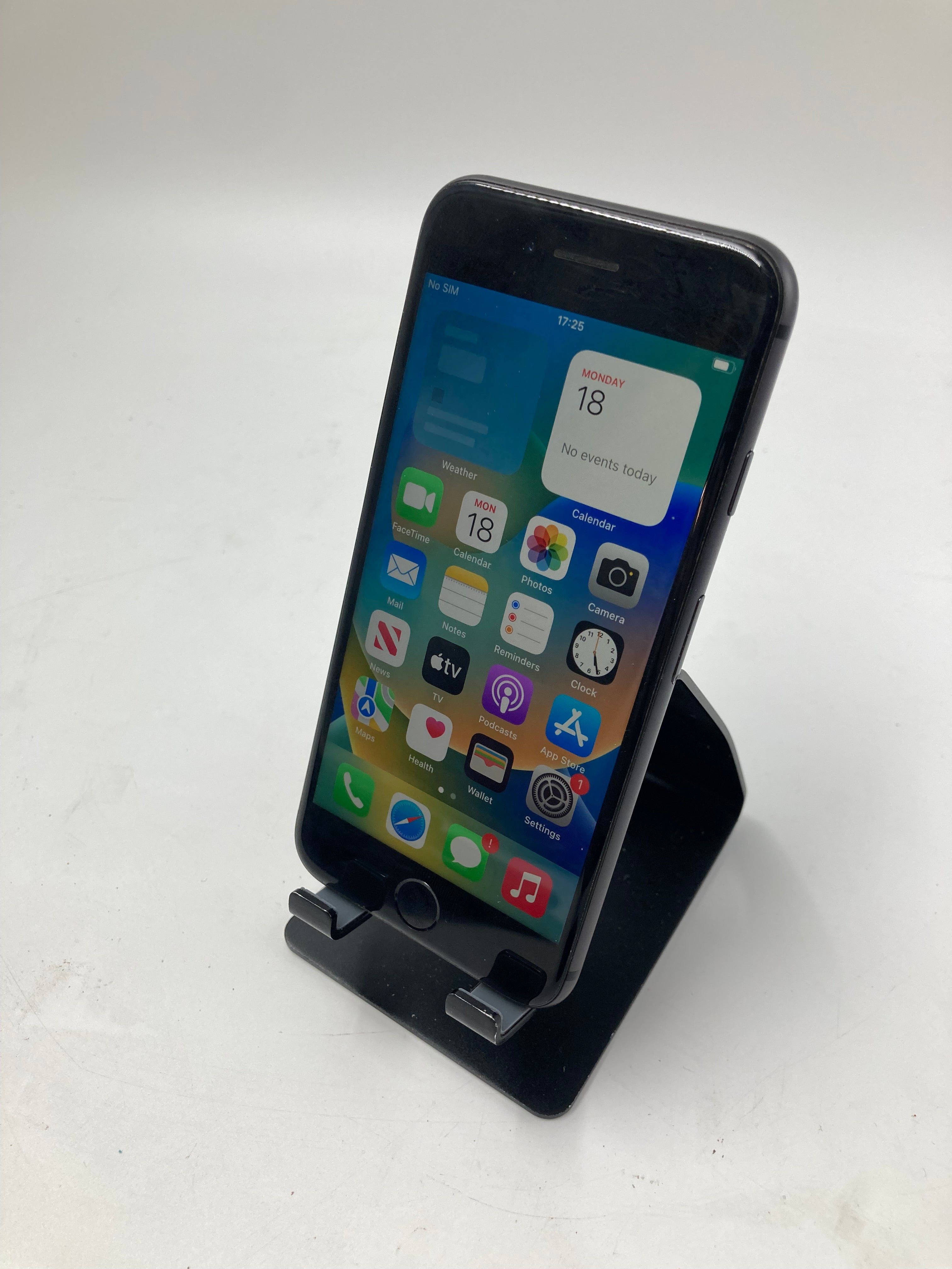 Apple iPhone 7 A1778 8 A1905 32GB 64GB Black Grey Lot of 6