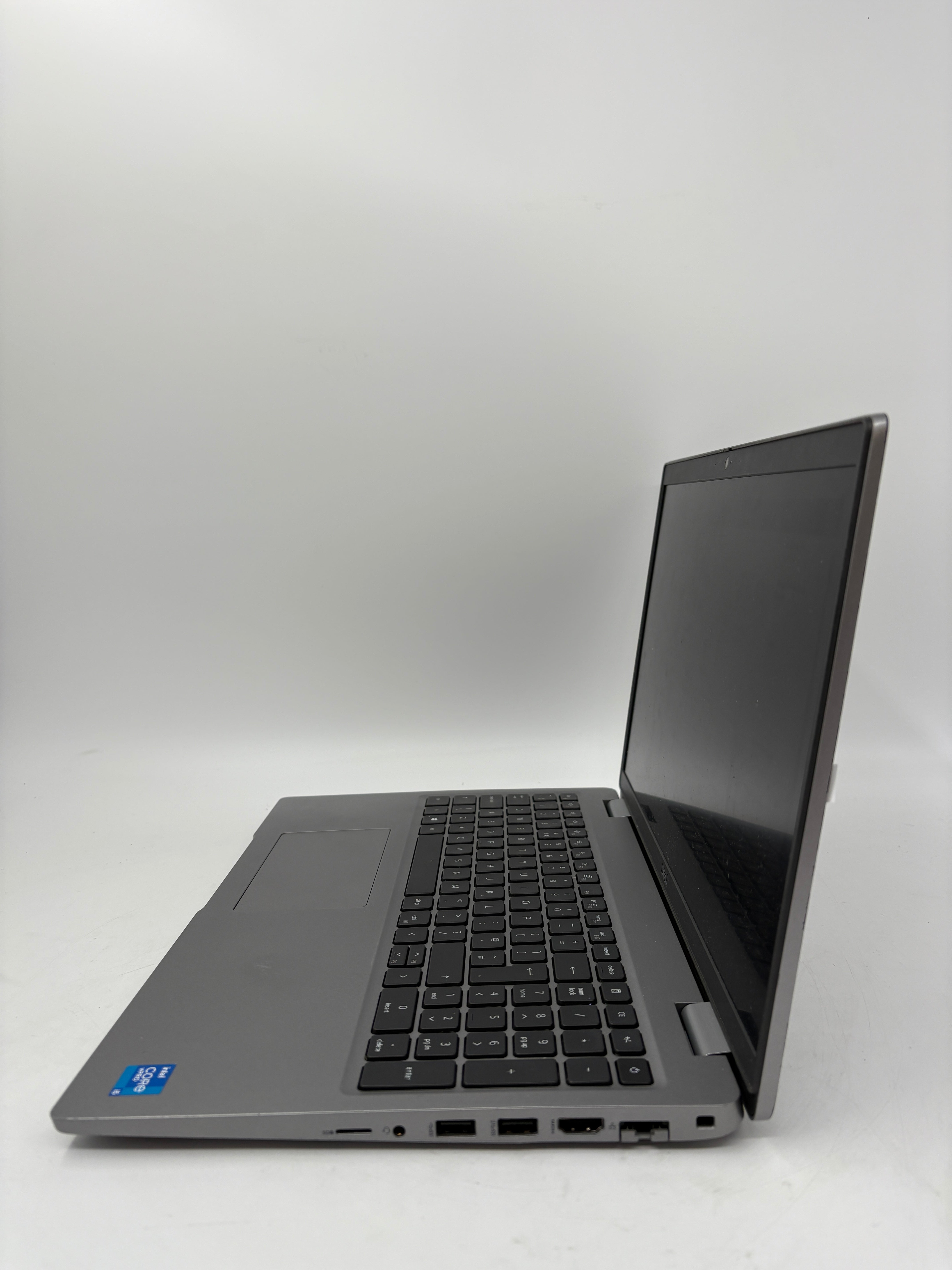 Dell Laptop Latitude 5520 15.6" Screen i5 11th Gen 16GB RAM 256GB SSD NO OS