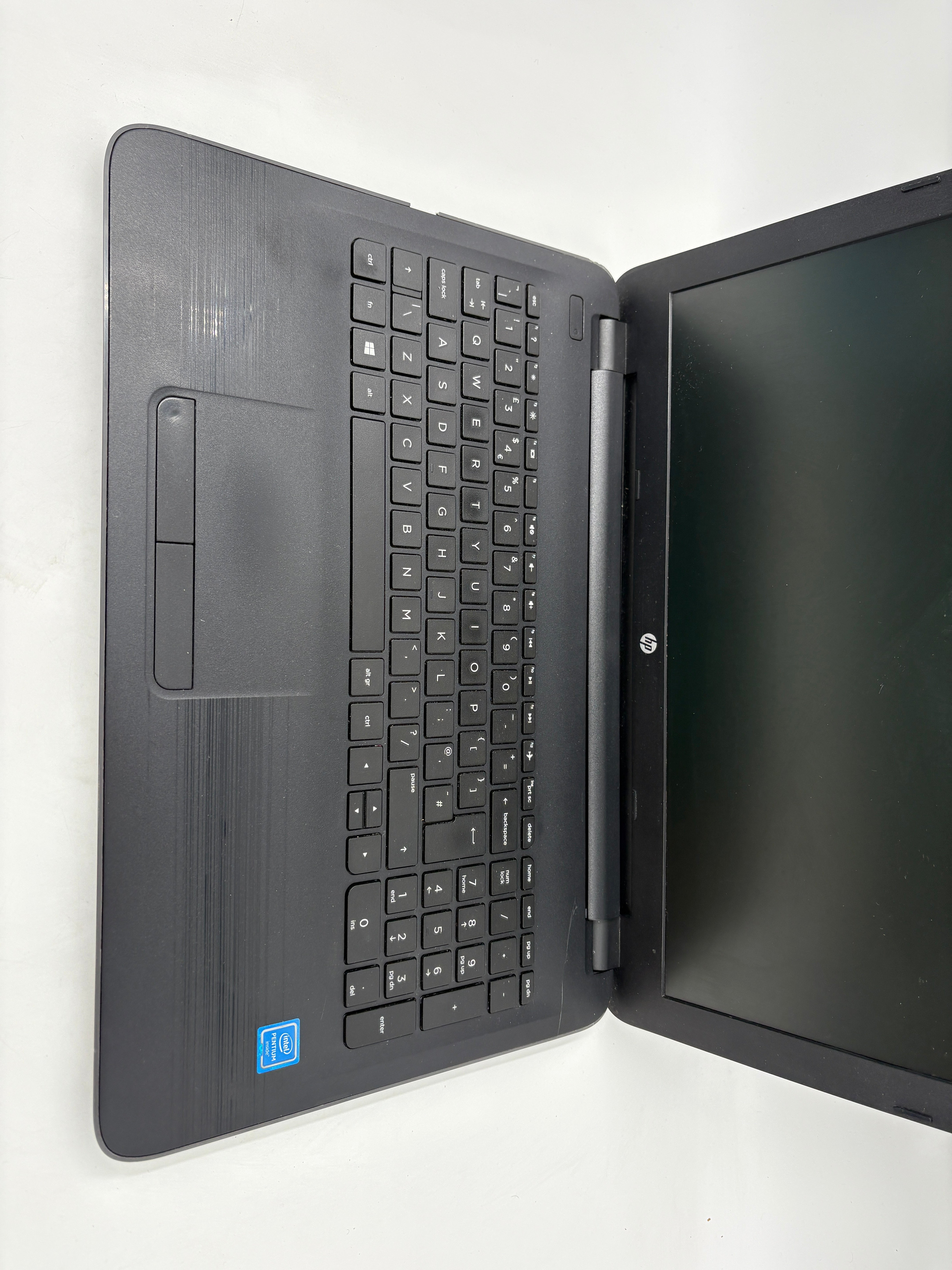 HP Laptop 250 G5 15.6" Screen Pentium N3710 4GB RAM NO SSD NO OS