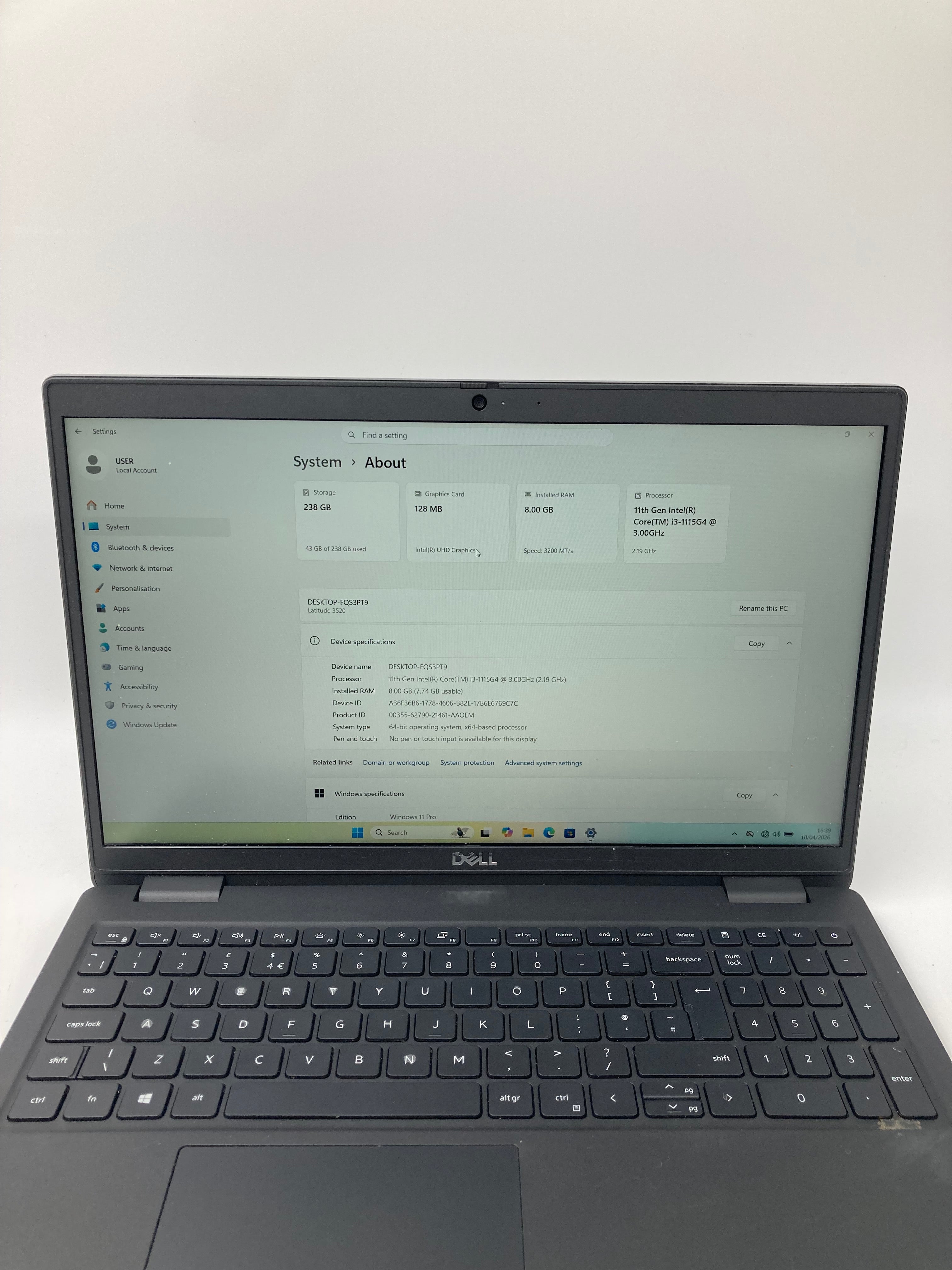 Dell Latitude 3520 | 15.6" FHD | i3 11th Gen CPU | 8GB RAM | 256GB SSD | W11 | Grade C