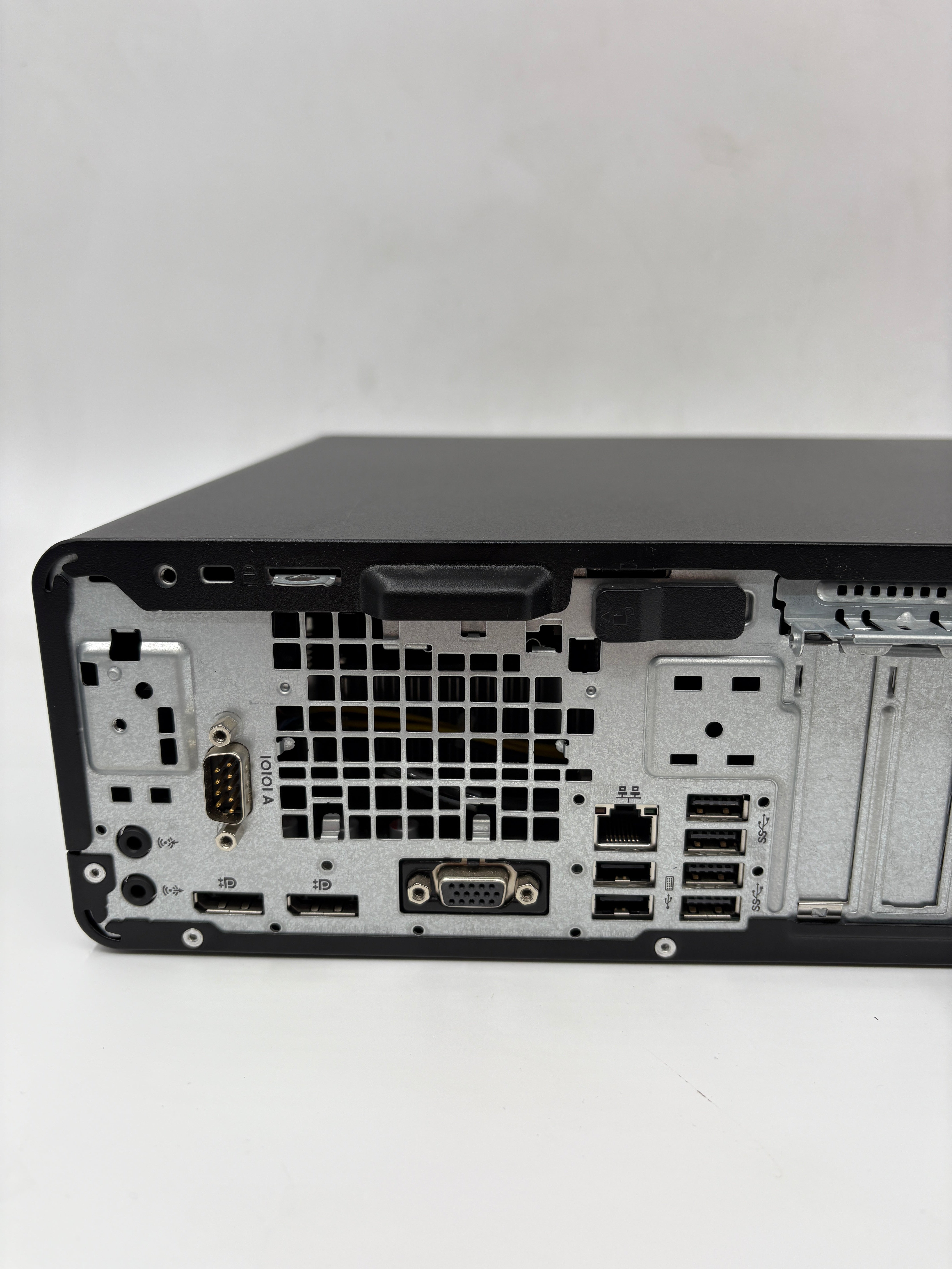 HP Desktop EliteDesk 800 G3 SFF i5 7th Gen 4GB RAM NO SSD NO OS