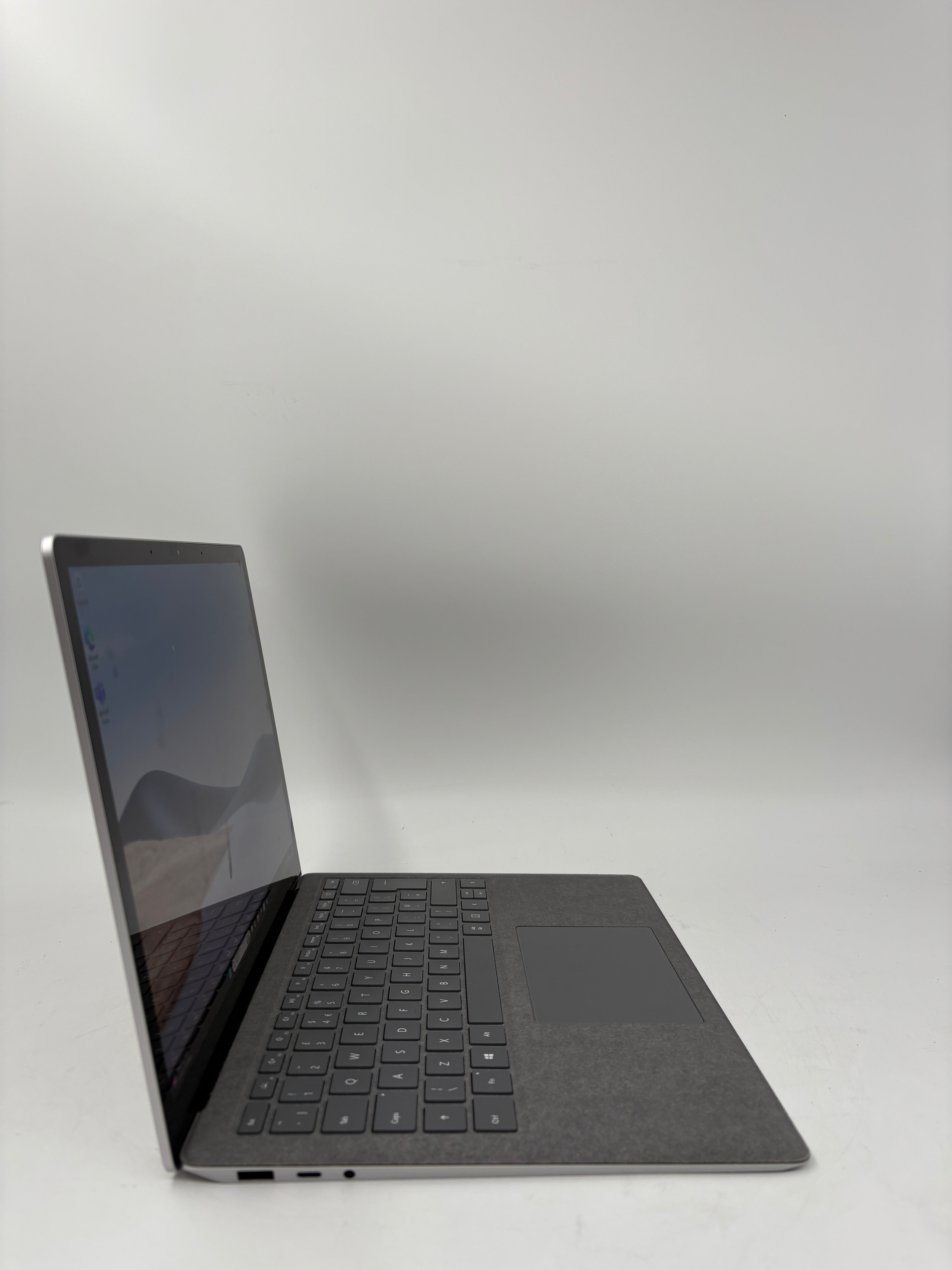 Microsoft Laptop 4 13.5" TouchScreen i5 11th Gen 8GB RAM 256GB SSD W11